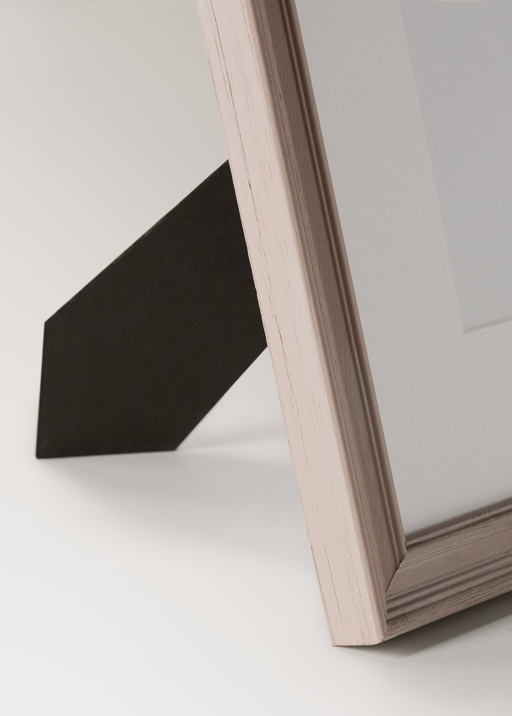 Large wooden passe-partout frame - Details of the article 3, Off White. Ref: 87017713-00.