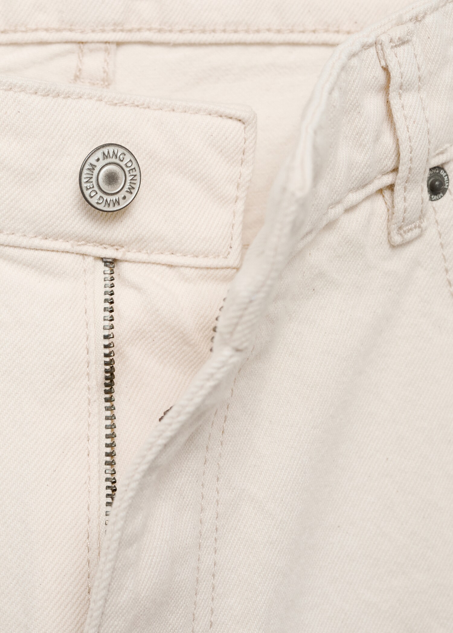 Denim relaxed-fit bermuda shorts - Details of the article 0