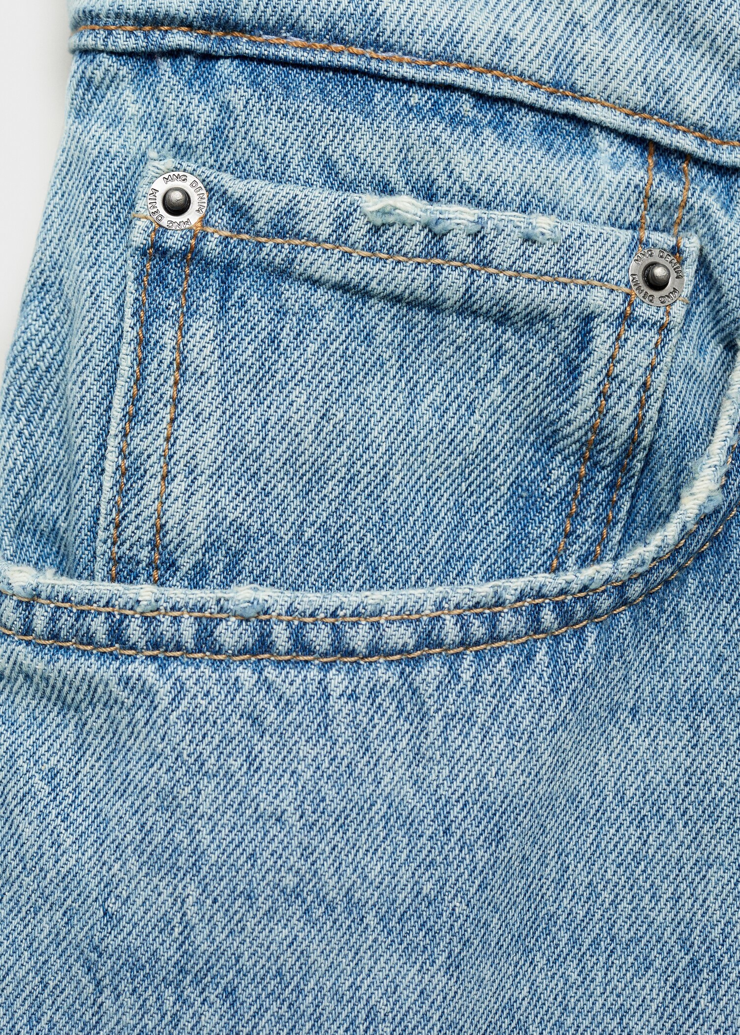 Denim bermuda shorts with washed effect - Details of the article 8