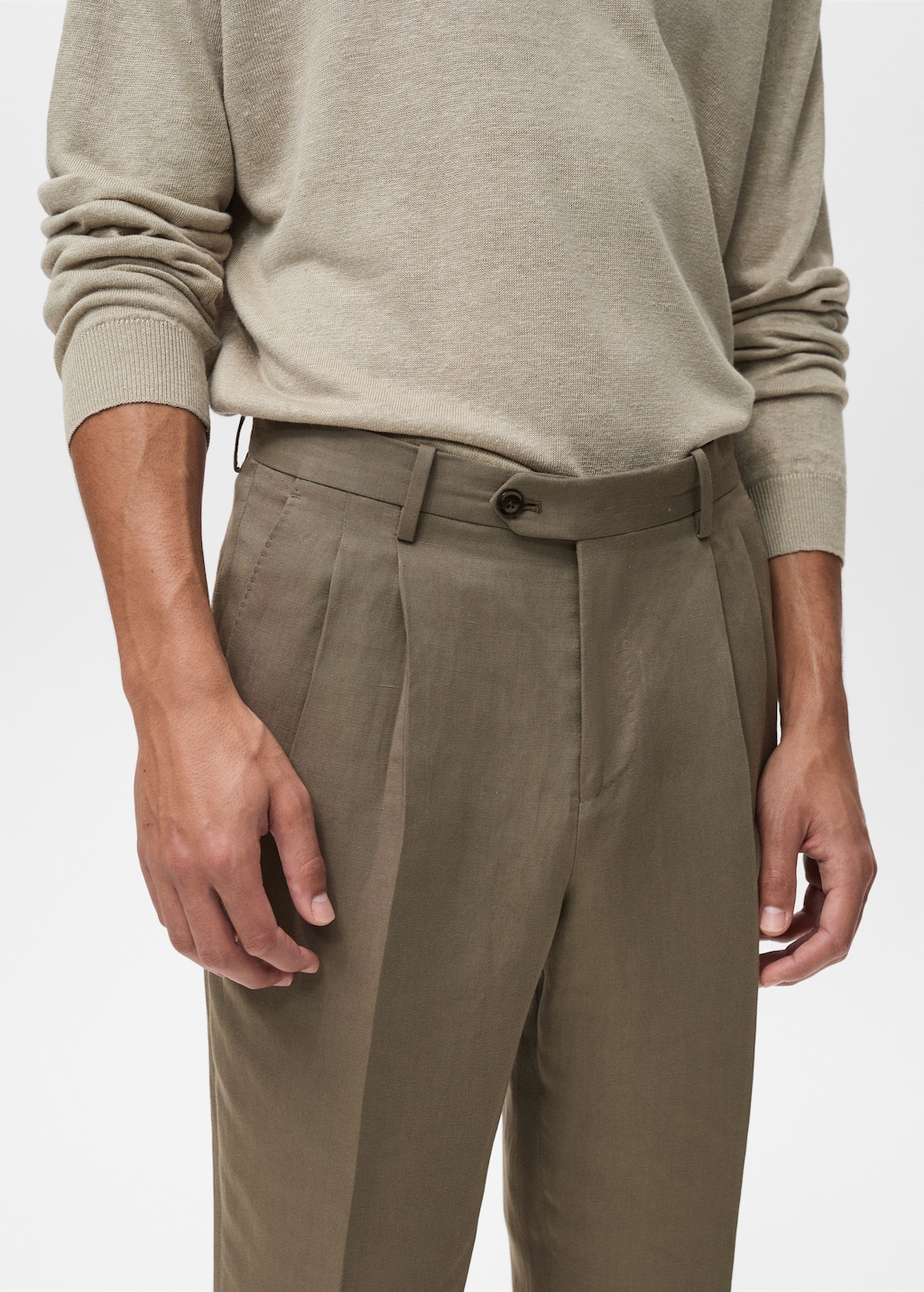 Slim-fit pleated linen trousers - Men | MANGO Canada Slim-fit pleated linen trousers - Men | MANGO Canada