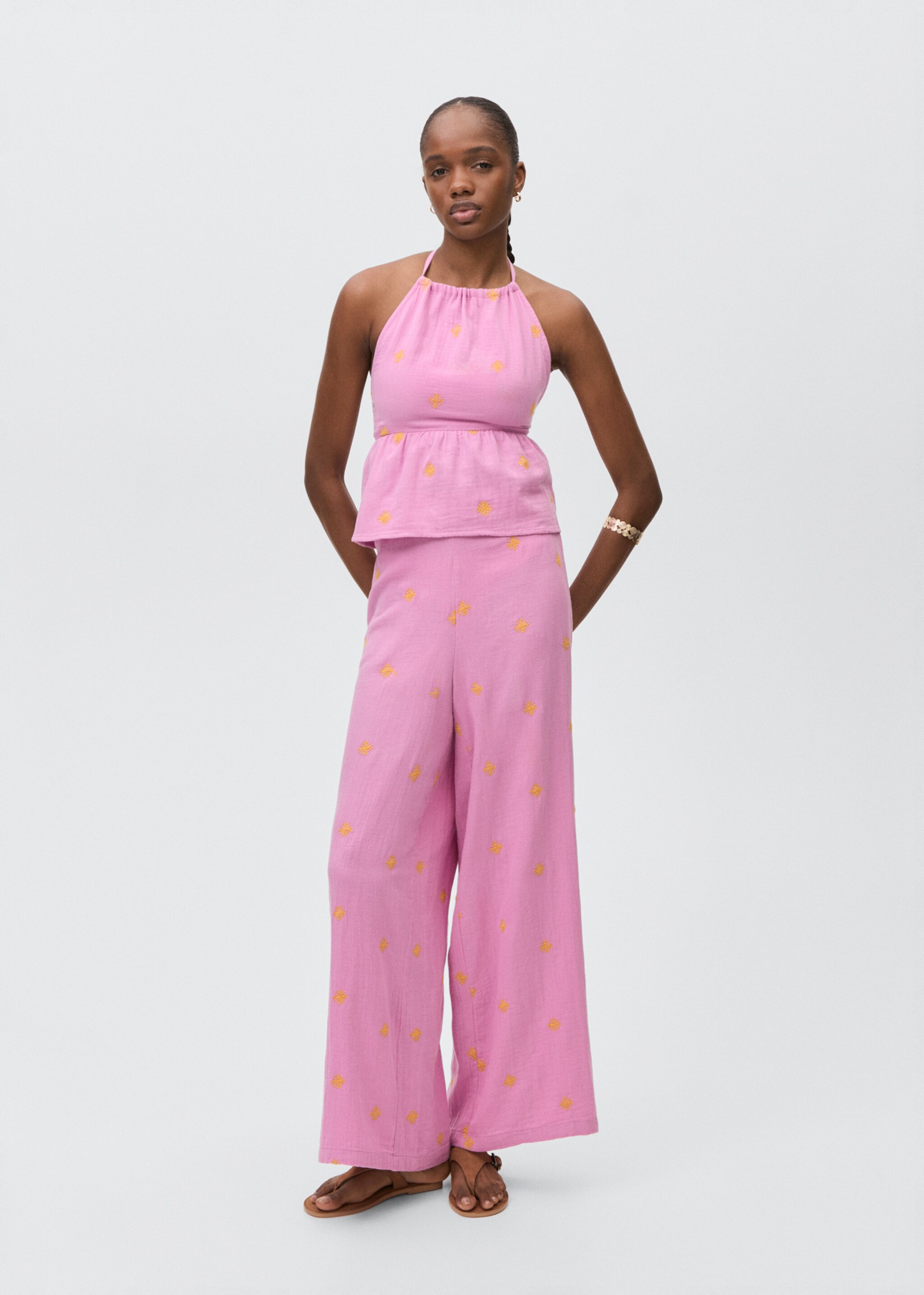 Halter top with open back - Details of the article 2