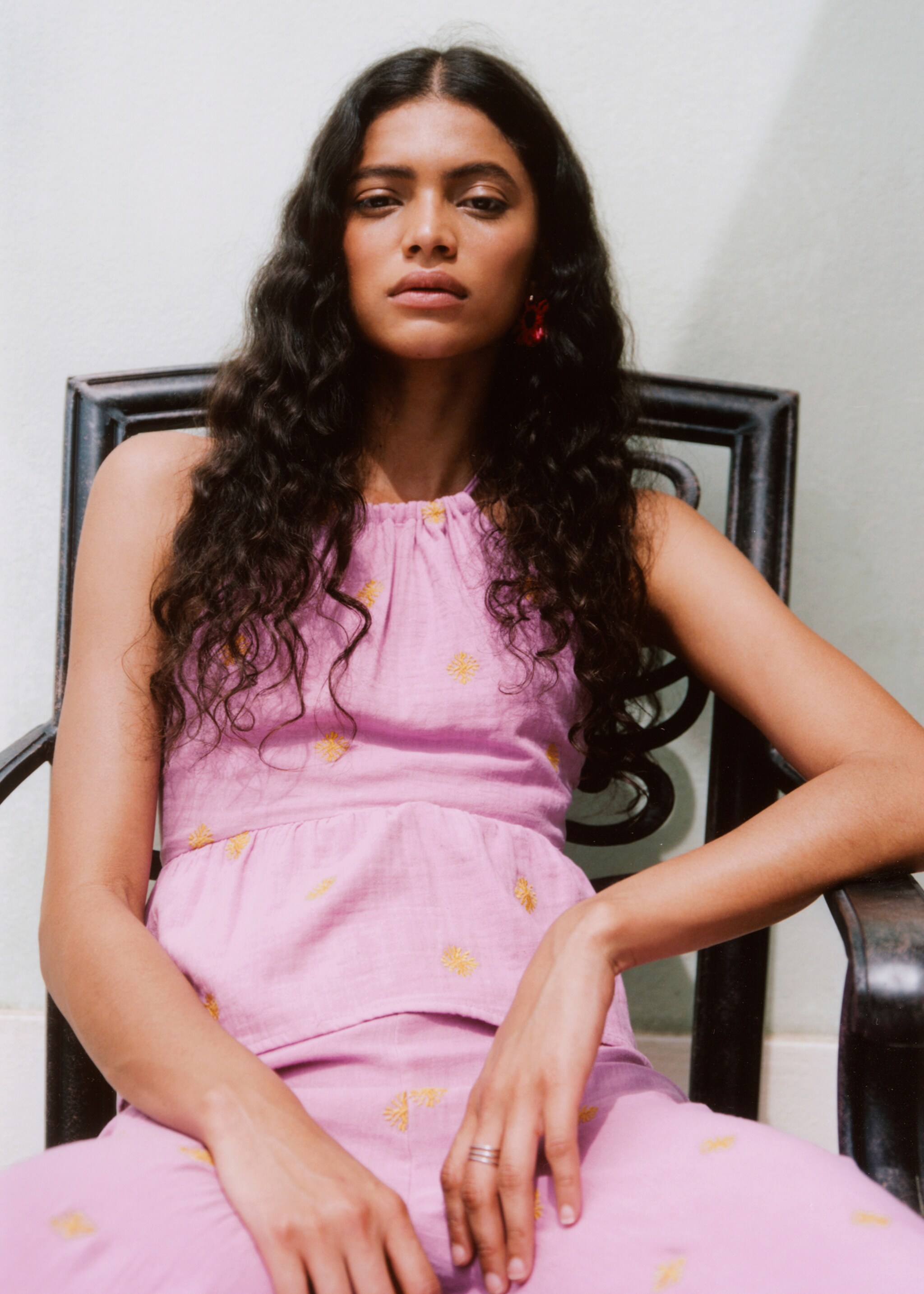 Halter top with open back - Details of the article 5
