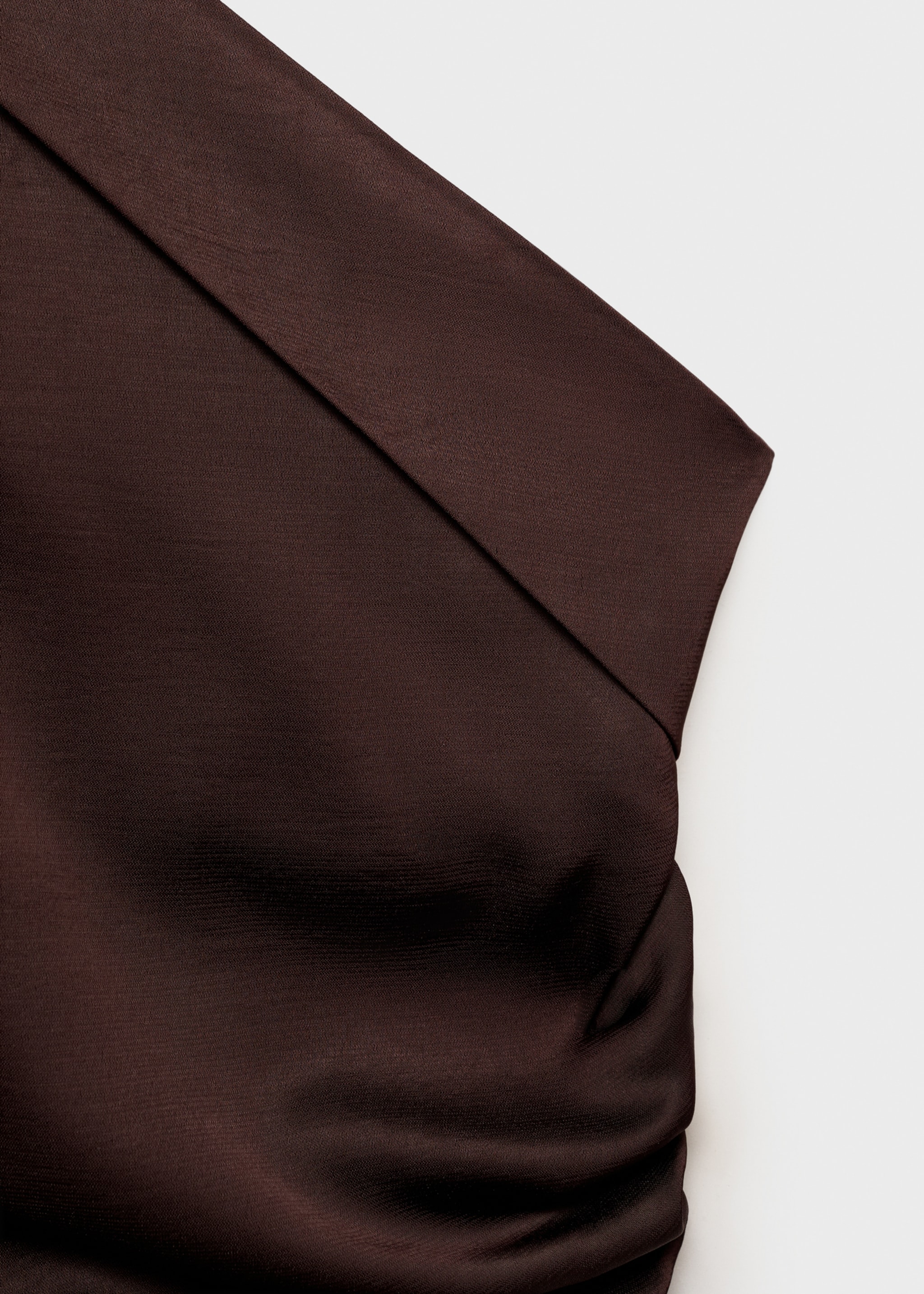 Asymmetrical satin dress with side slits - Details of the article 8