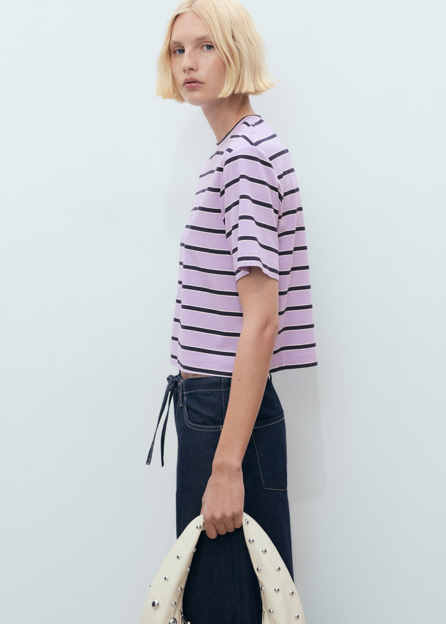 Gestreiftes Oversized-T-Shirt - Mittlere Ansicht