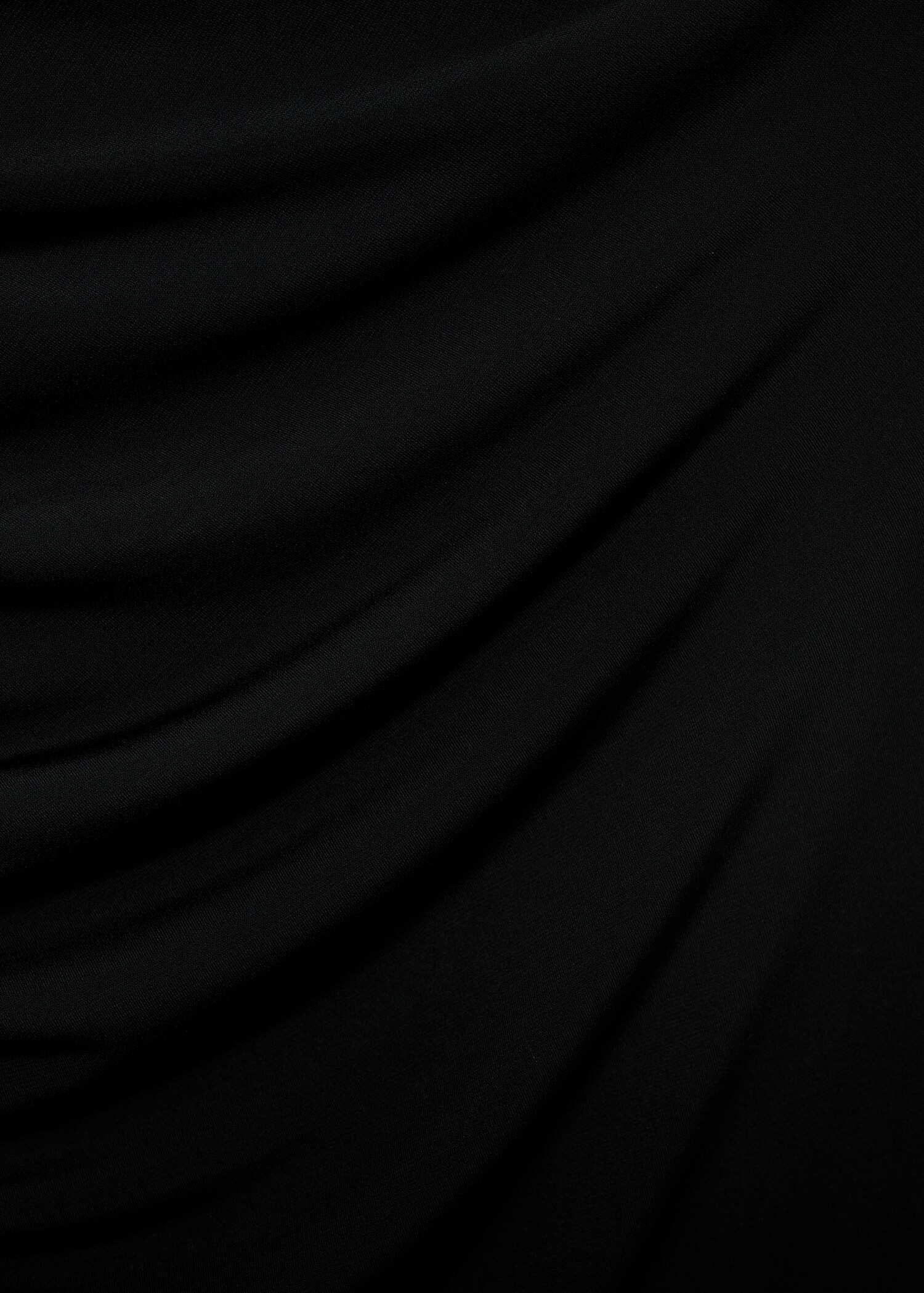 Schulterfreies Kleid mit Blumendetail - Detail des Artikels 0