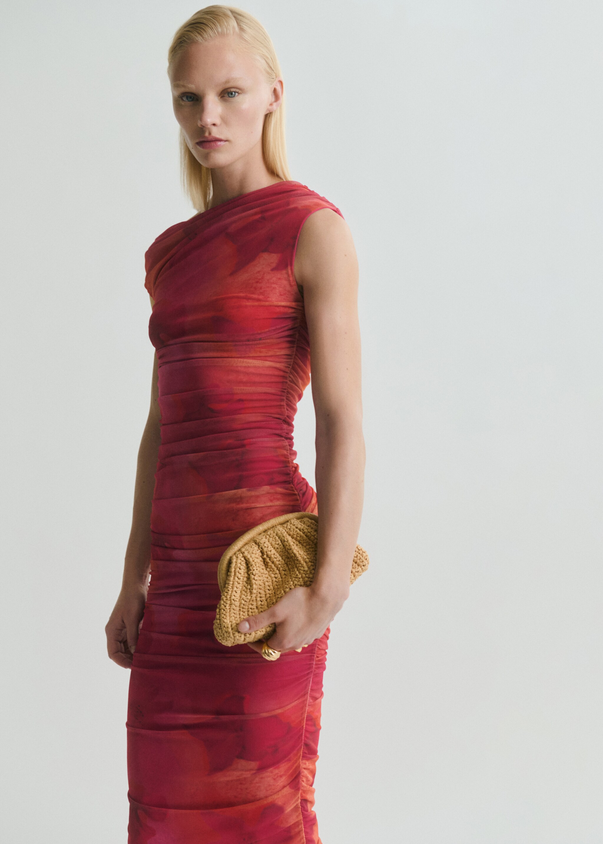 Midi-jurk met bloemenprint en asymmetrische halslijn - Middenvlak