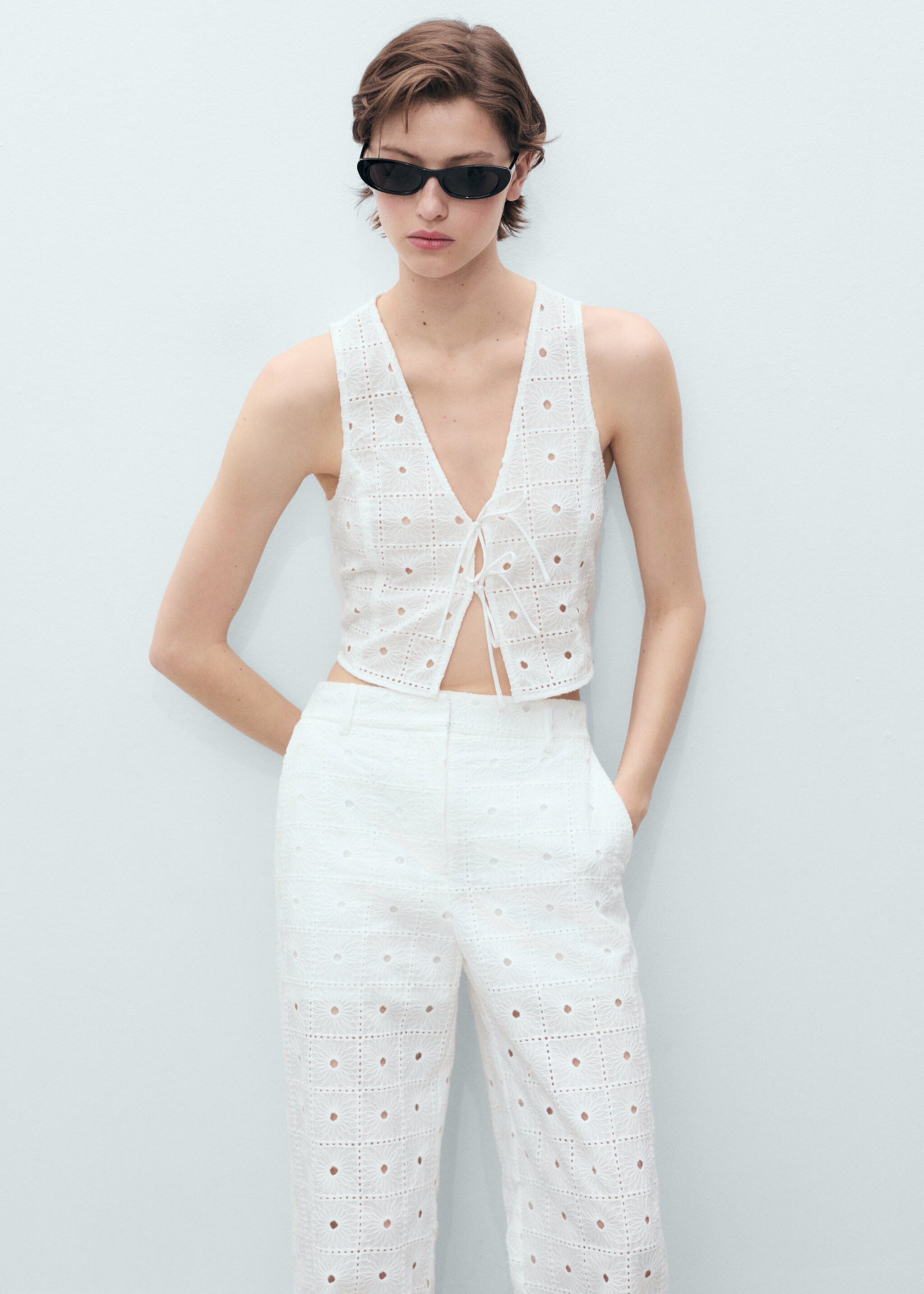 Straight-fit embroidered cotton trousers - Details of the article 1