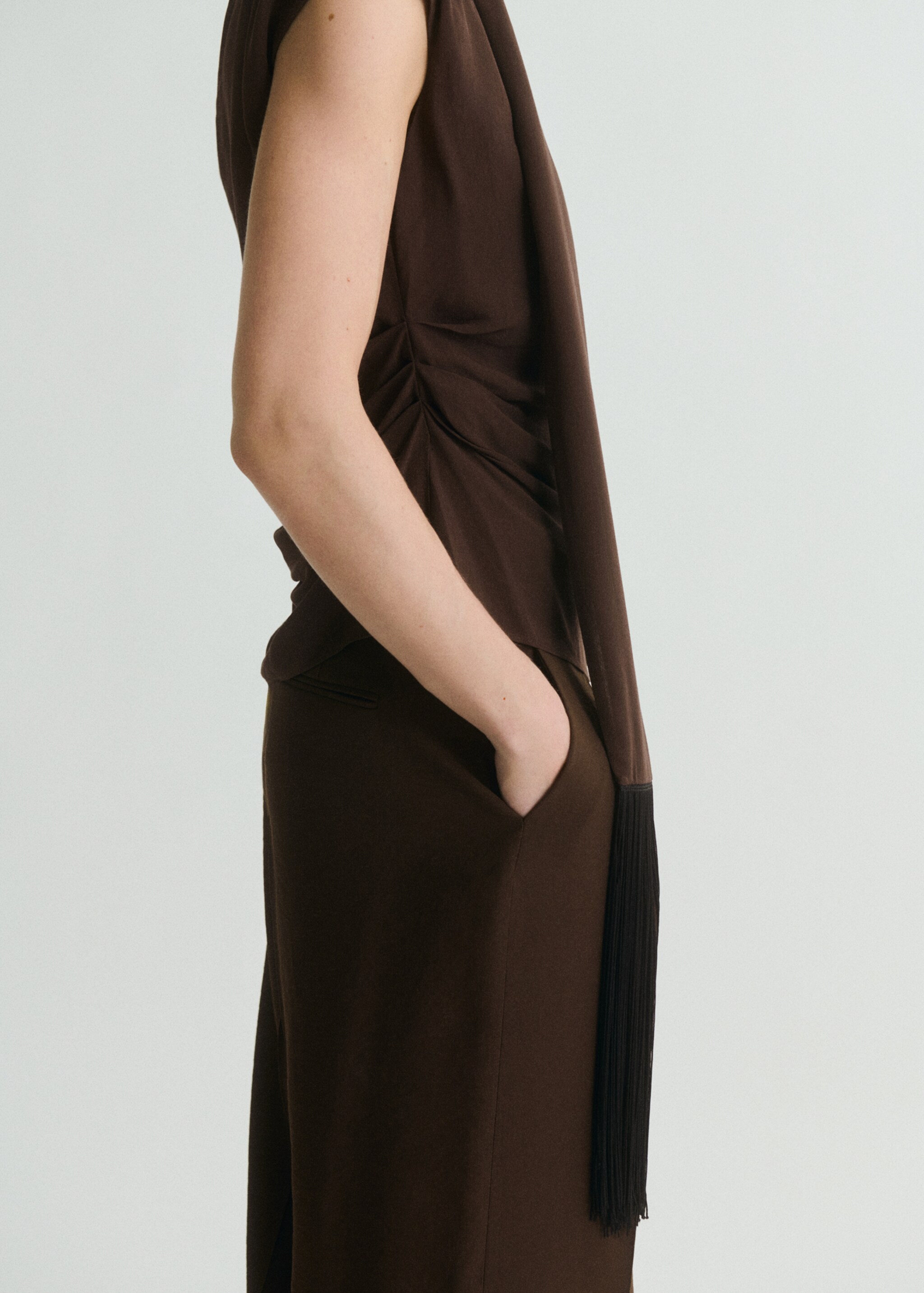 Asymmetrical scarf blouse with fringe detail - Details of the article 6