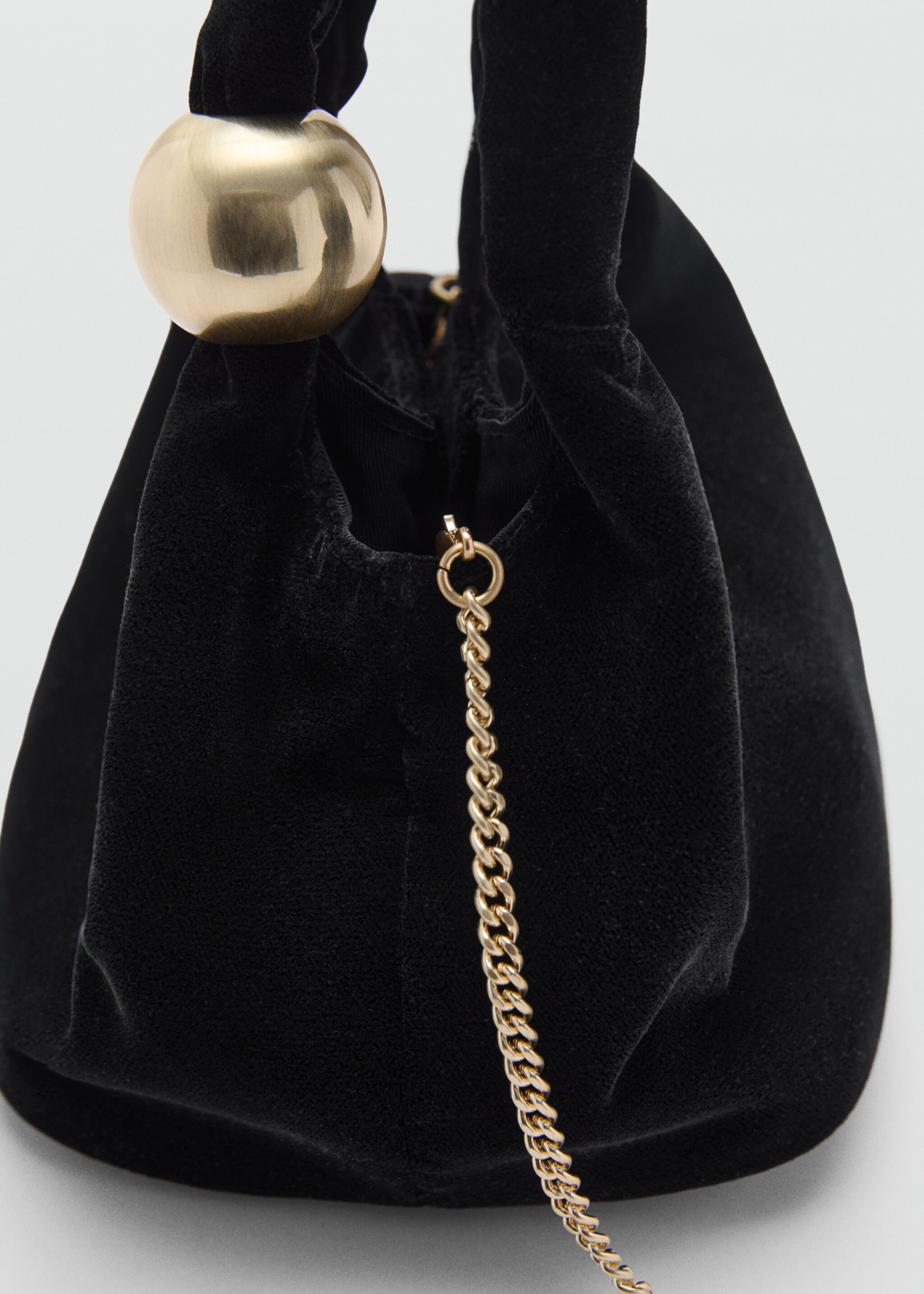 Tas beludru dengan detail bola - Rincian barang 2
