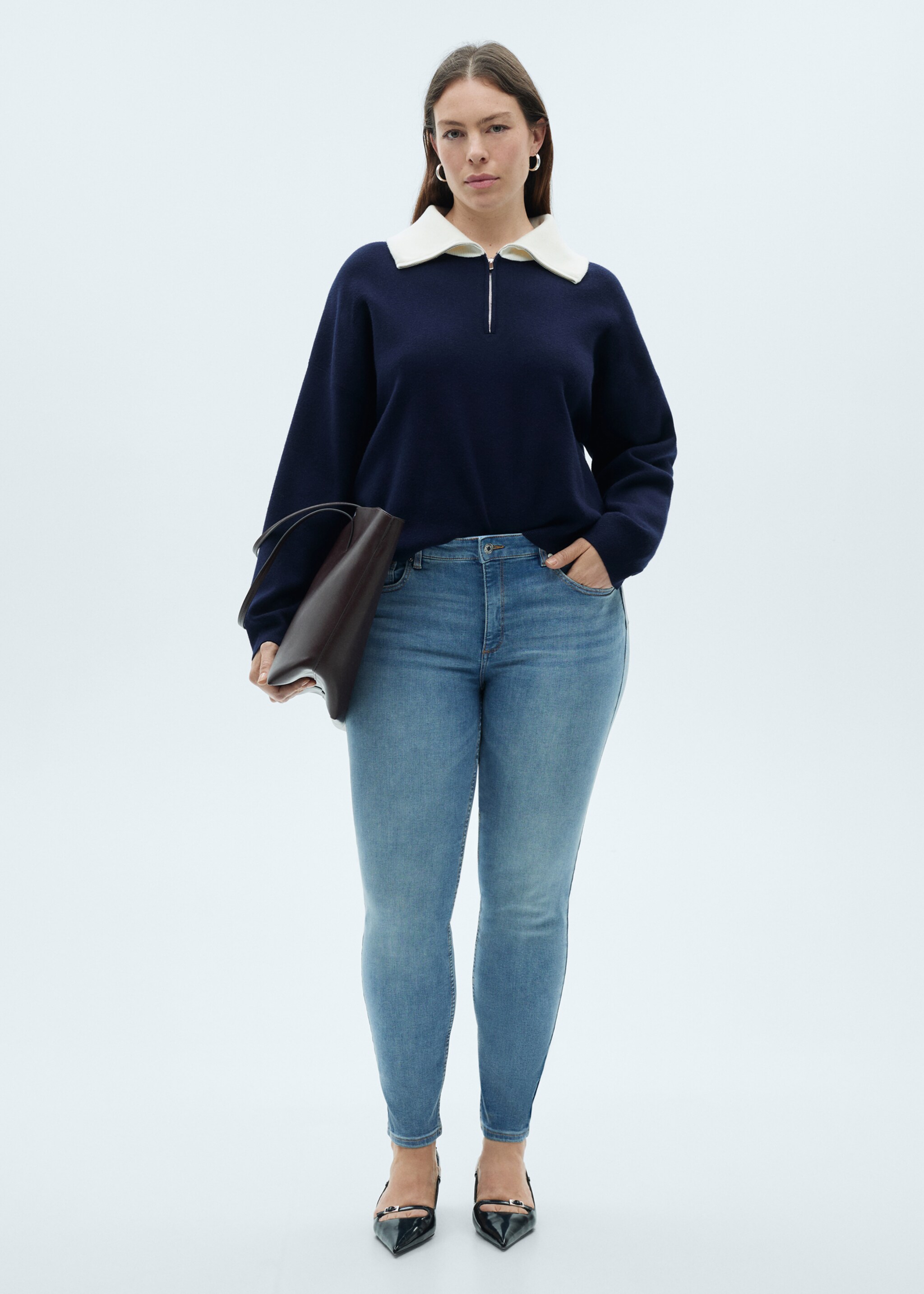 Skinny-Push-Up-Jeans mit niedriger Bundhöhe - Detail des Artikels 3