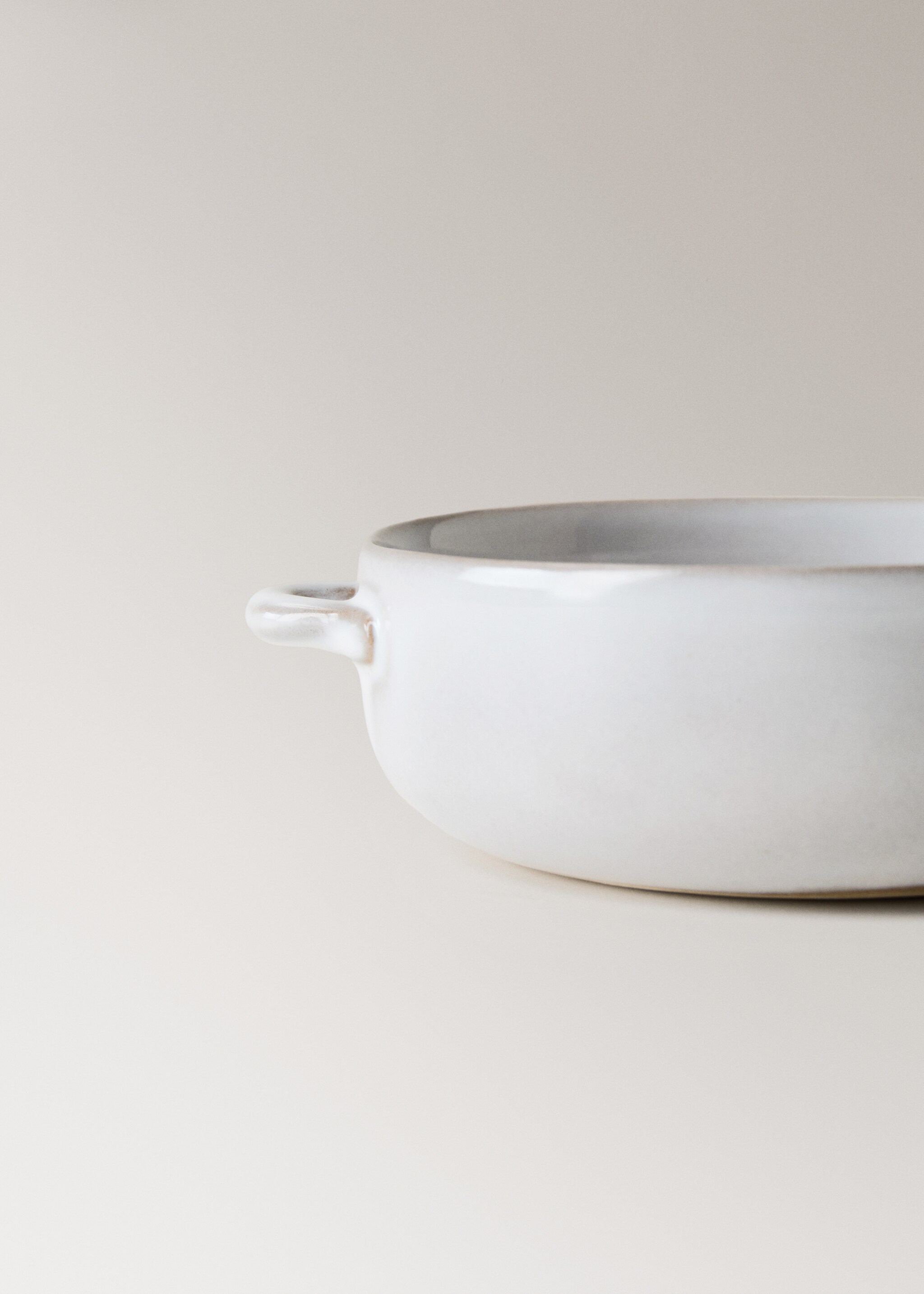 Bol gres cassola vora contrast petit - Detall de l'article 2, Blanc. Ref: 87020461-00.