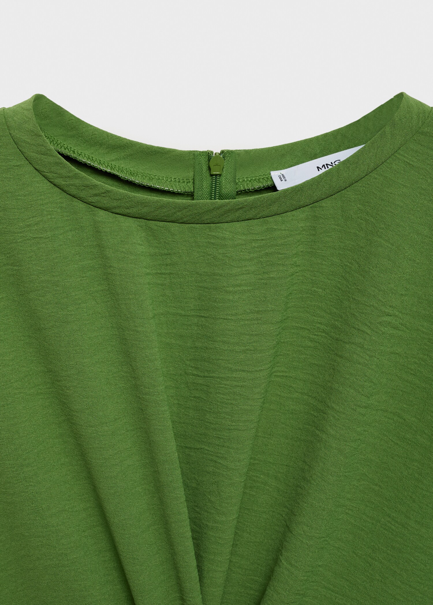 Midi-Kleid mit Knotendetail - Detail des Artikels 0