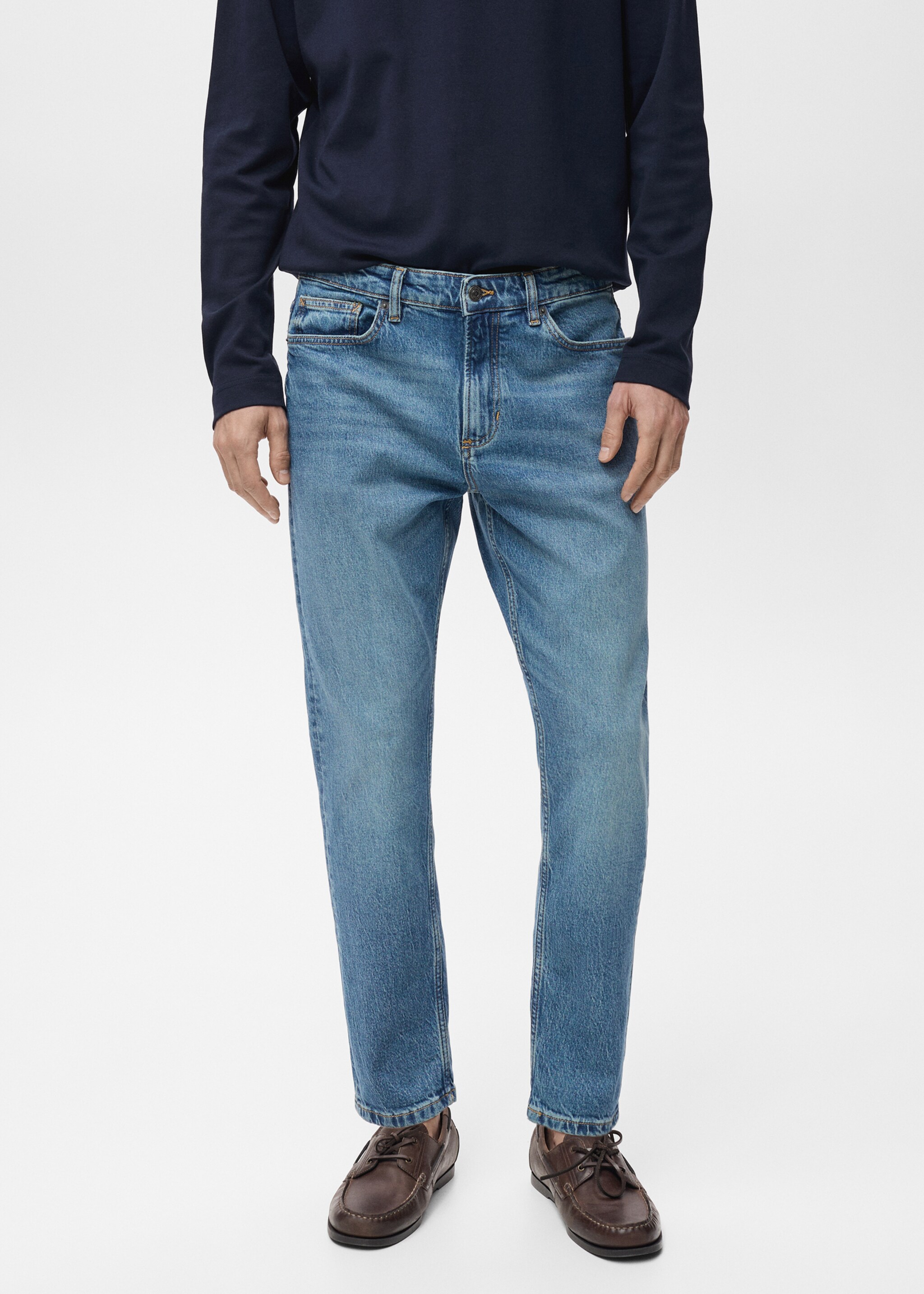 Джинсы Ben tapered fit - Средний план