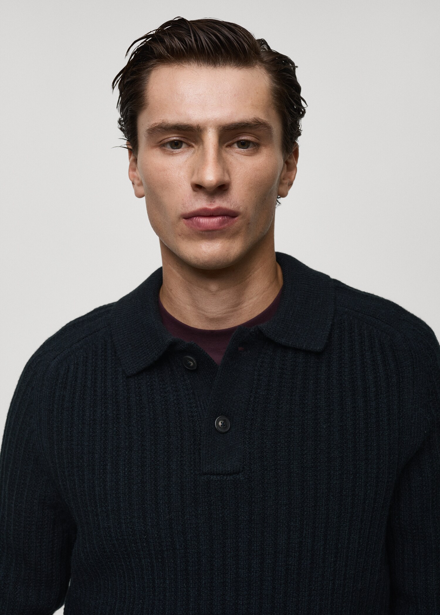 Gerippter Pullover mit Polo-Kragen - Detail des Artikels 1