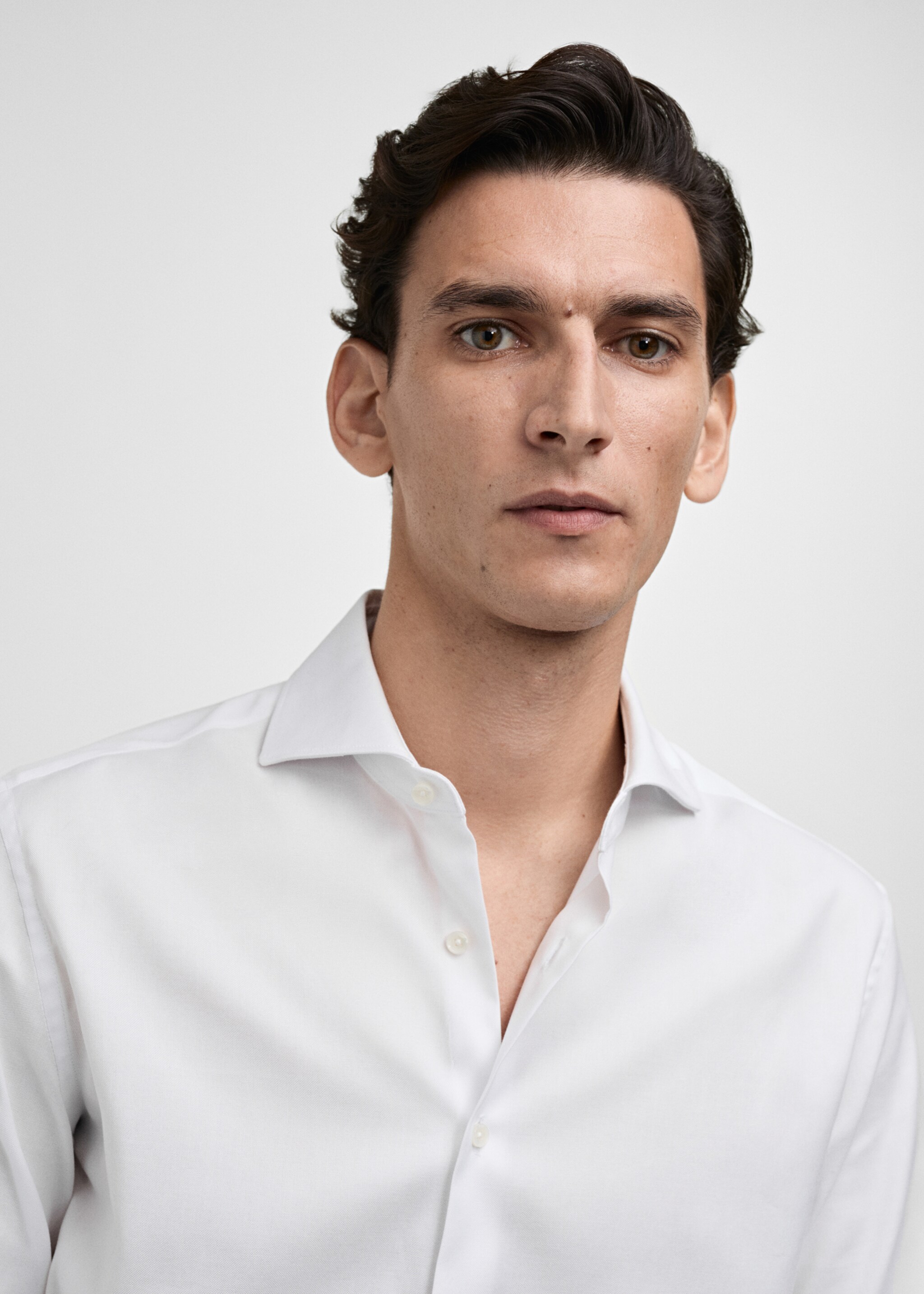 Slim-fit cotton suit shirt - Details of the article 1