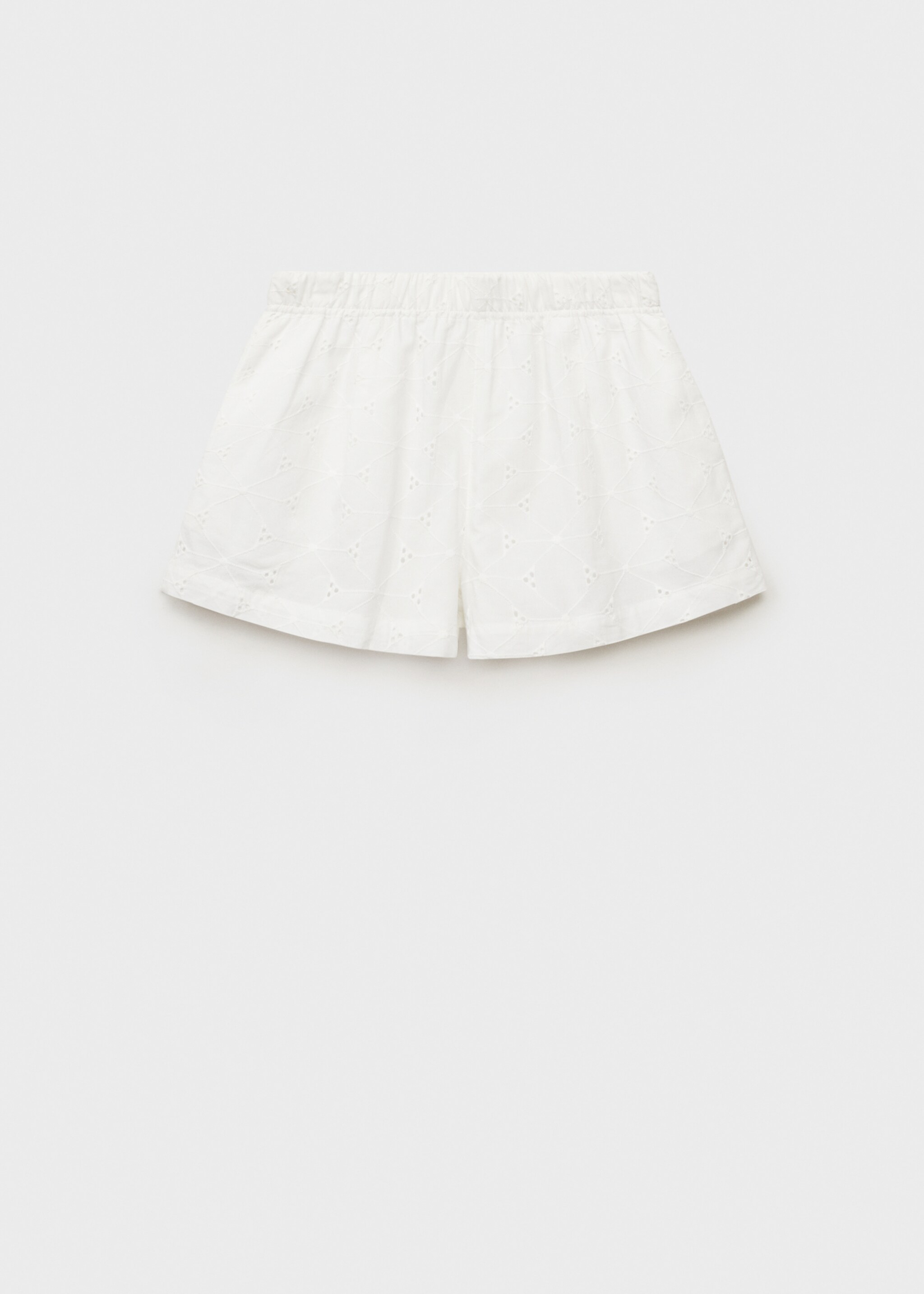 Elastic waist shorts - Article without model