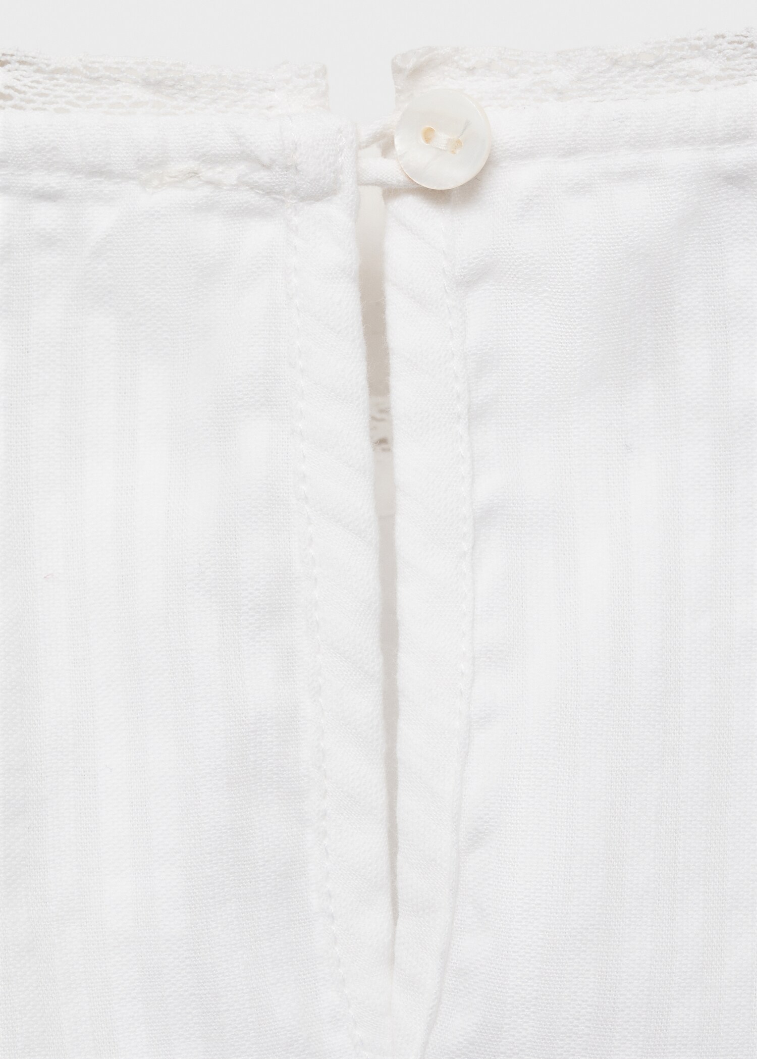 Bluse mit Stickverzierungen - Detail des Artikels 0