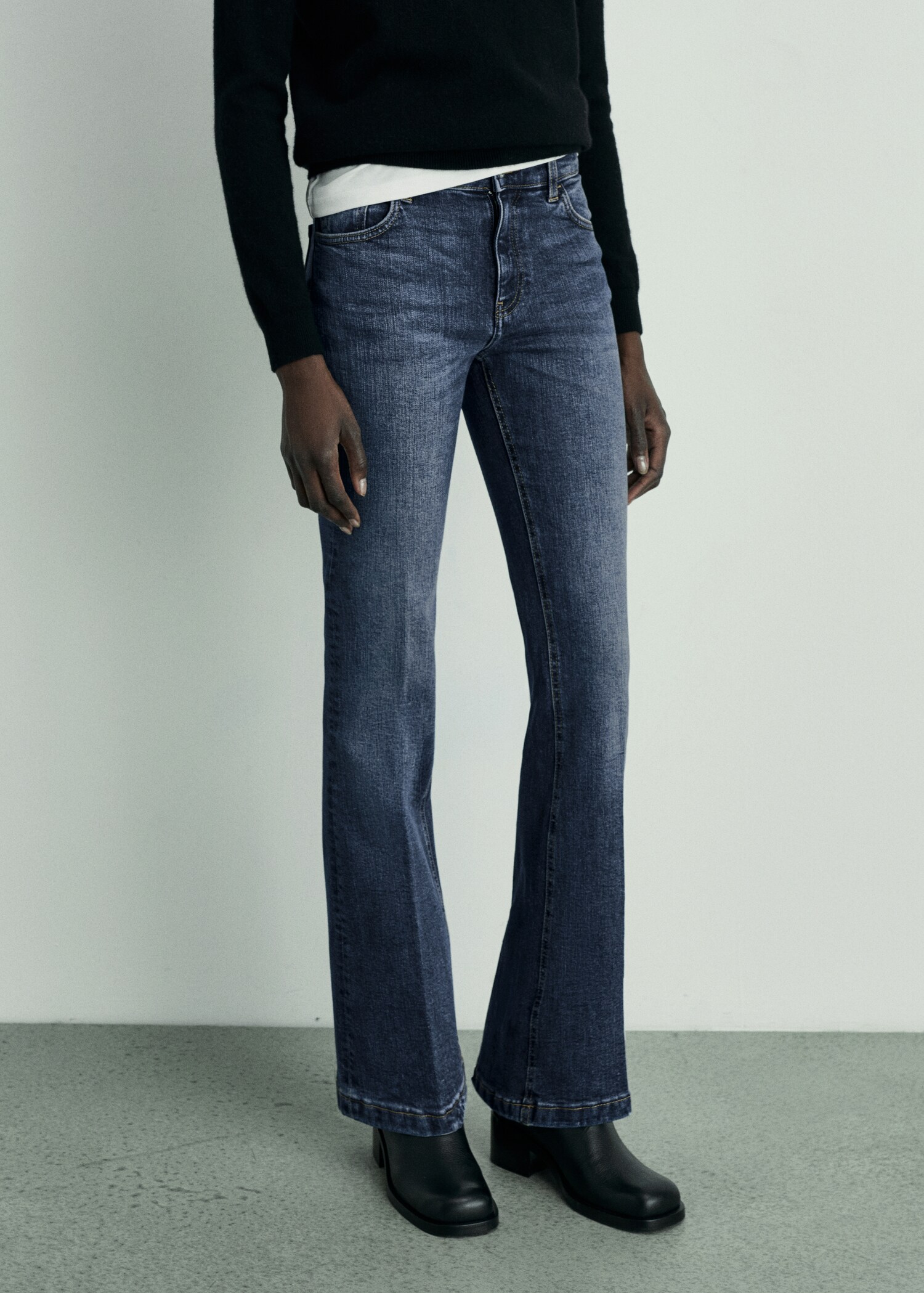 Flared low-rise jeans - Middenvlak