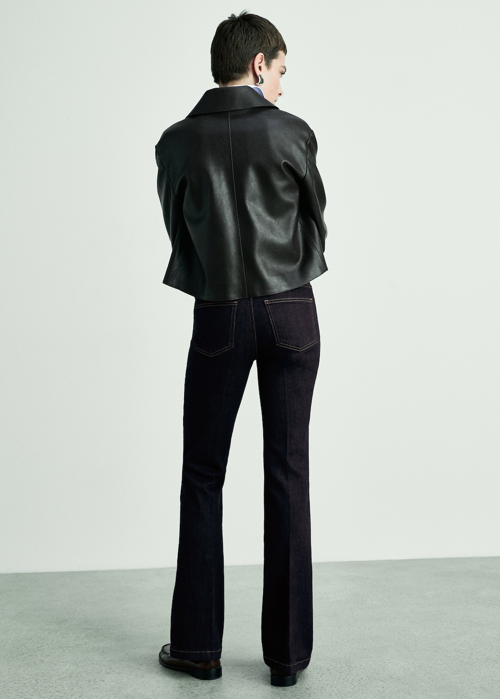 Flared rinse-wash jeans - Women | MANGO USA