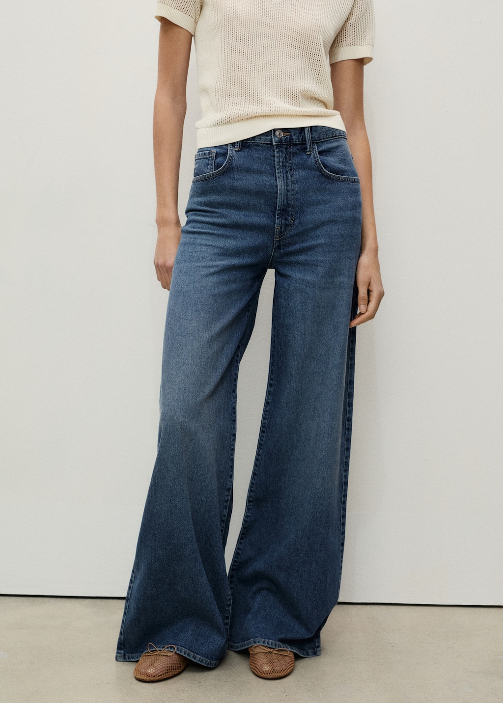 High-rise wideleg jeans - Women | MANGO Taiwan area