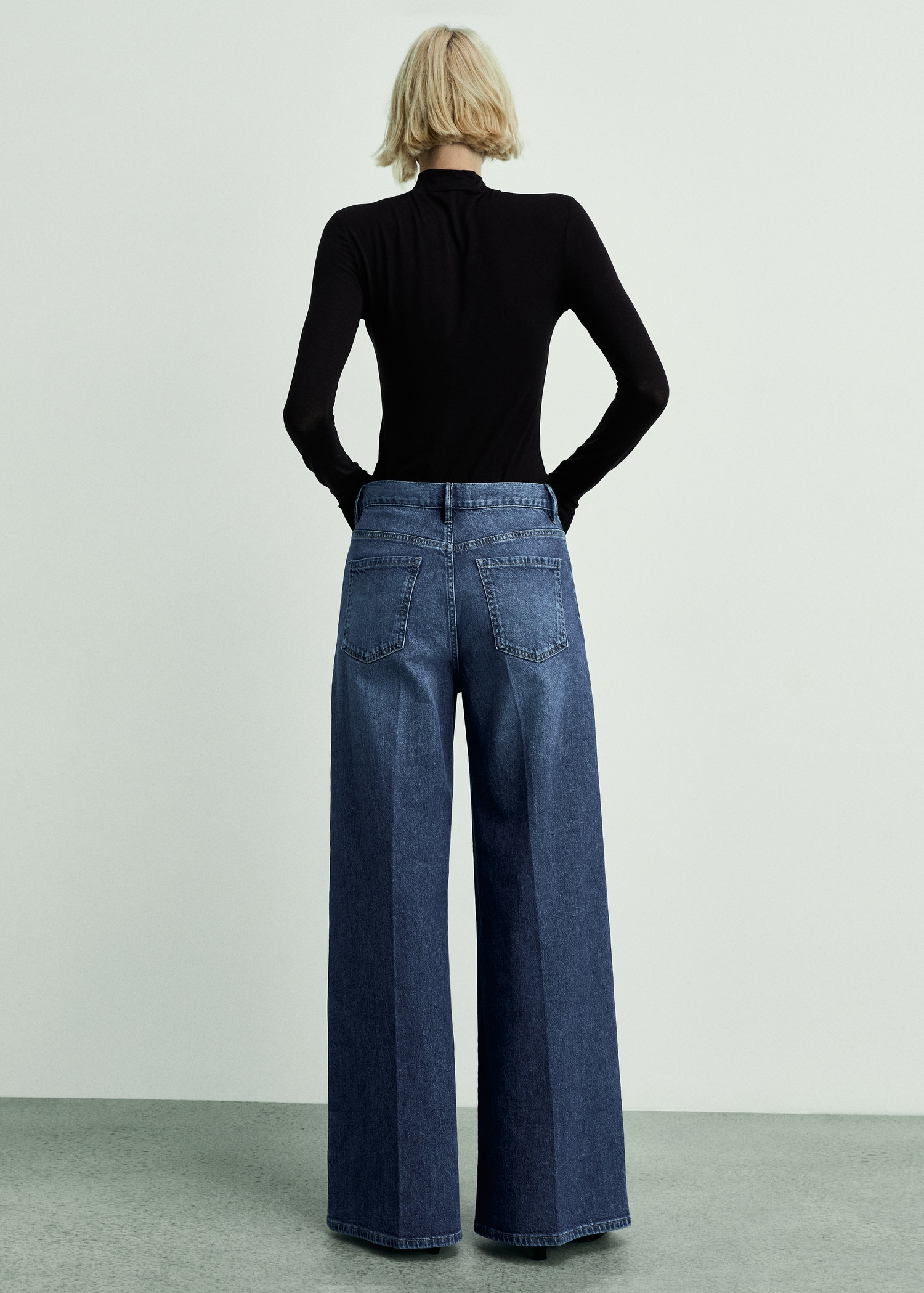 High-rise wideleg jeans - Reverse of the article