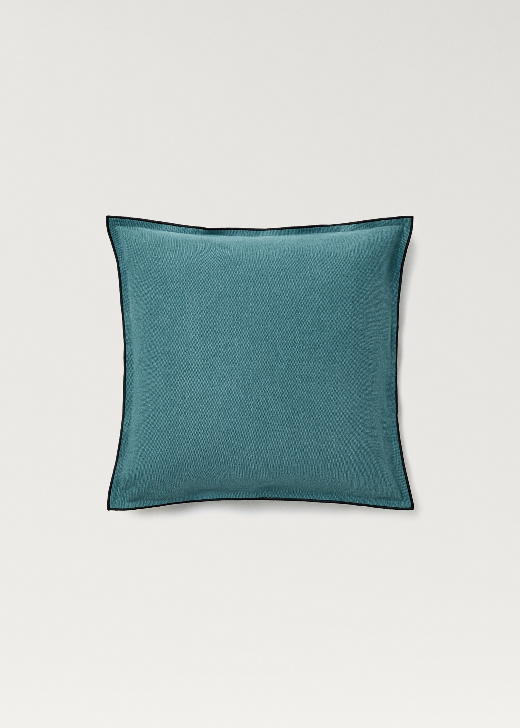 Cotton-linen cushion cover with overlock 50x50 cm - Article without model