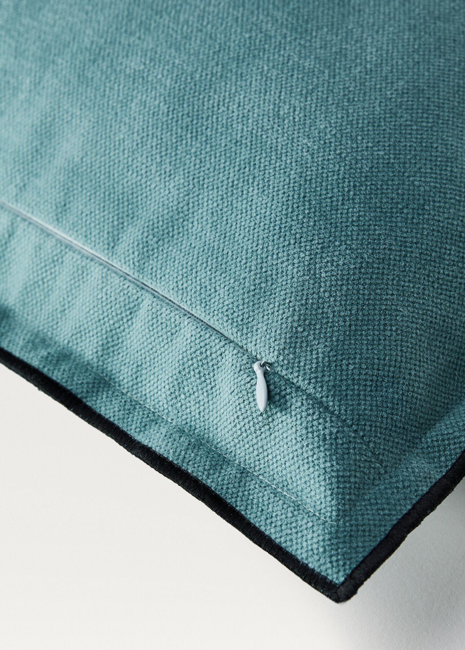 Kuddfodral bomull-linne med overlock 50x50 cm - Detaljer om artikeln 1