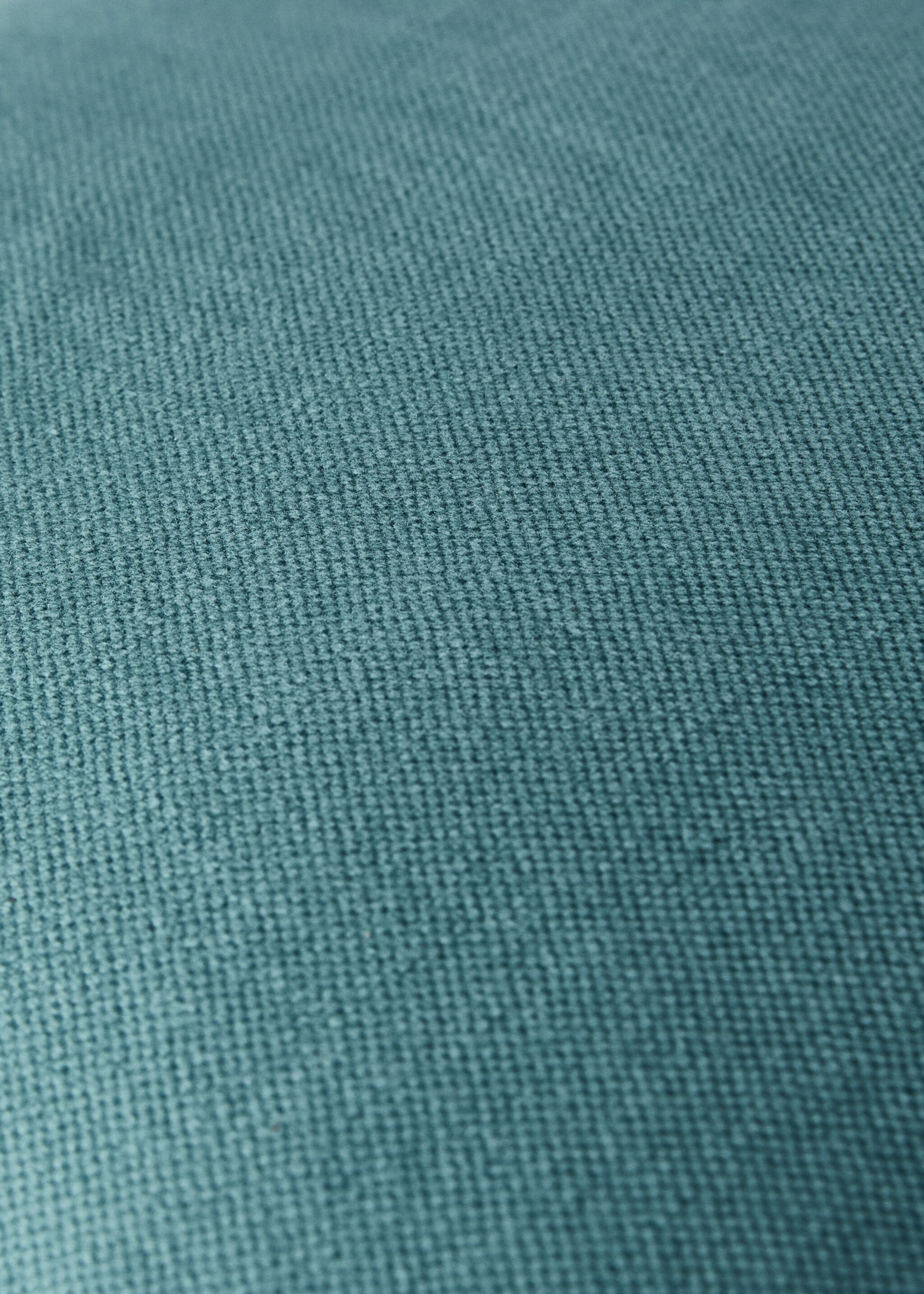 Cotton-linen cushion cover with overlock 50x50 cm - Details of the article 3