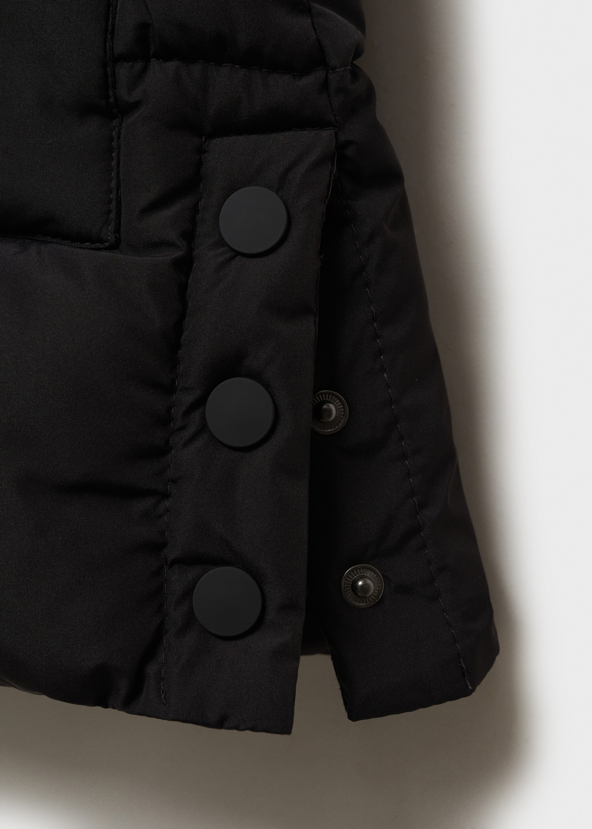 Long quilted gilet - Details of the article 8
