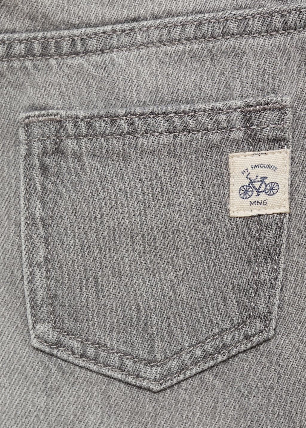 Ripped details skinny-fit jeans