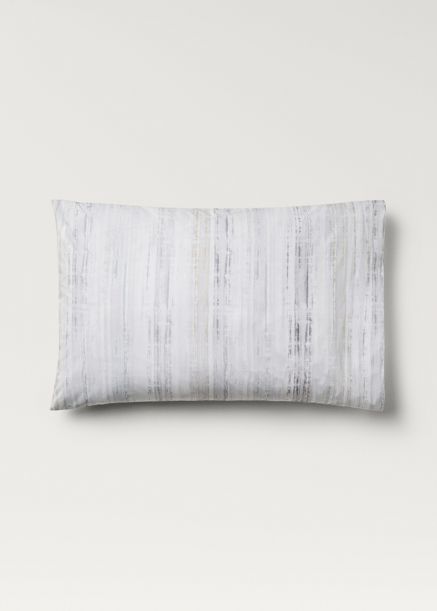 Two cotton percale blurred-print pillowcases 50x75 cm - Article without model