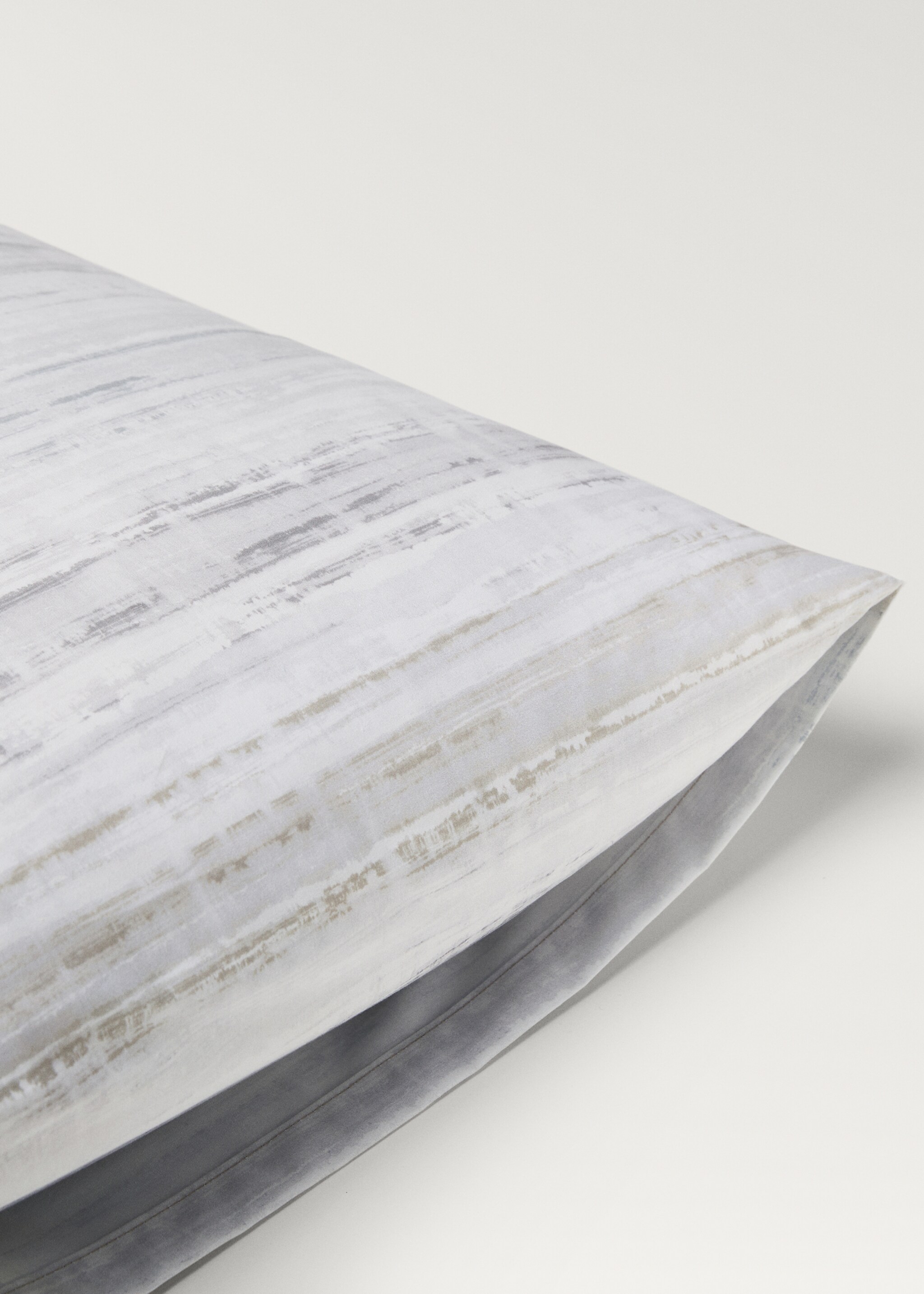 Cotton percale pillowcase with a blurred print, 50x75 cm - Details of the article 2