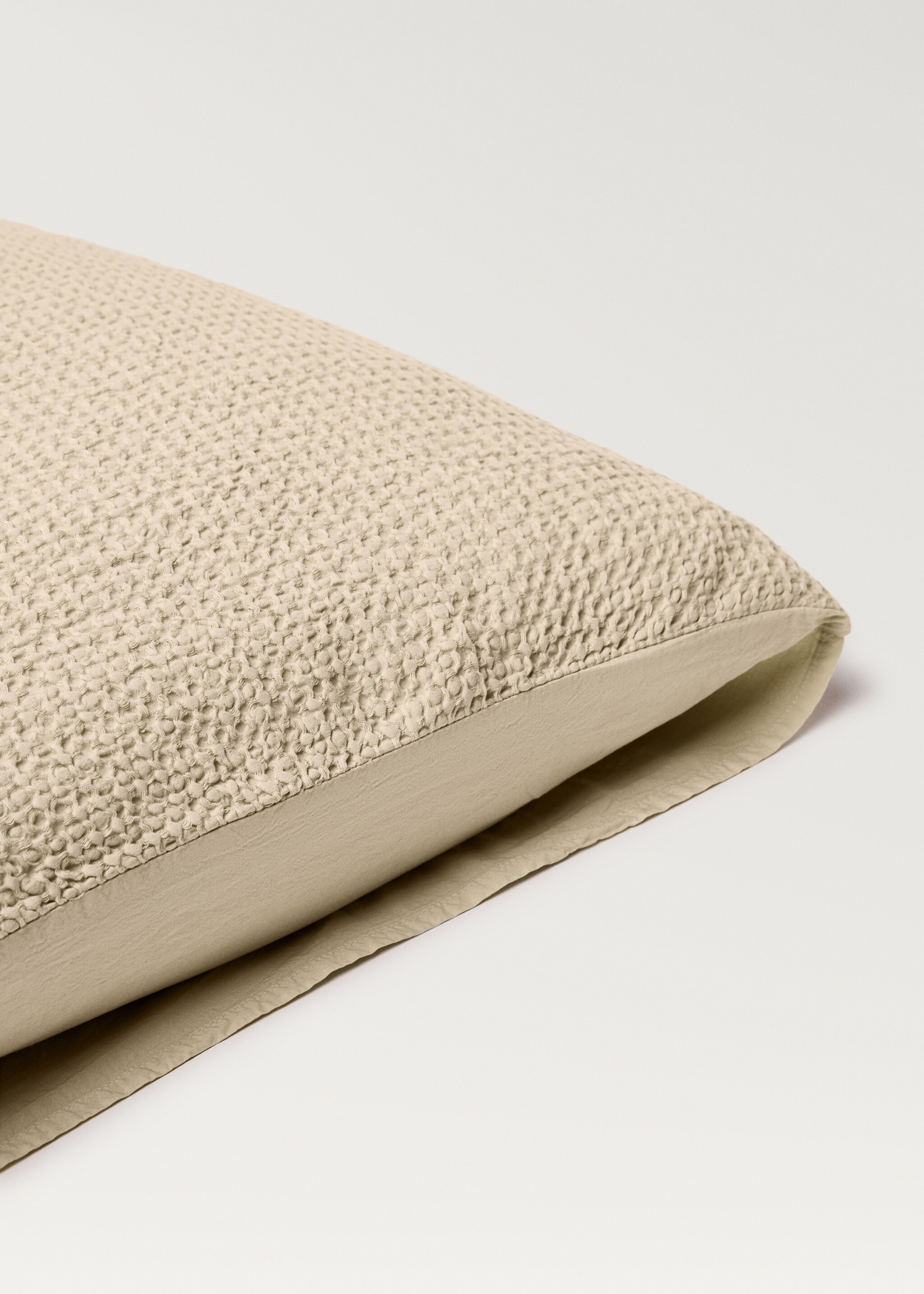 Two cotton waffle percale pillowcases 60x60 cm - Details of the article 2, Sand. Ref: 87022930-00.