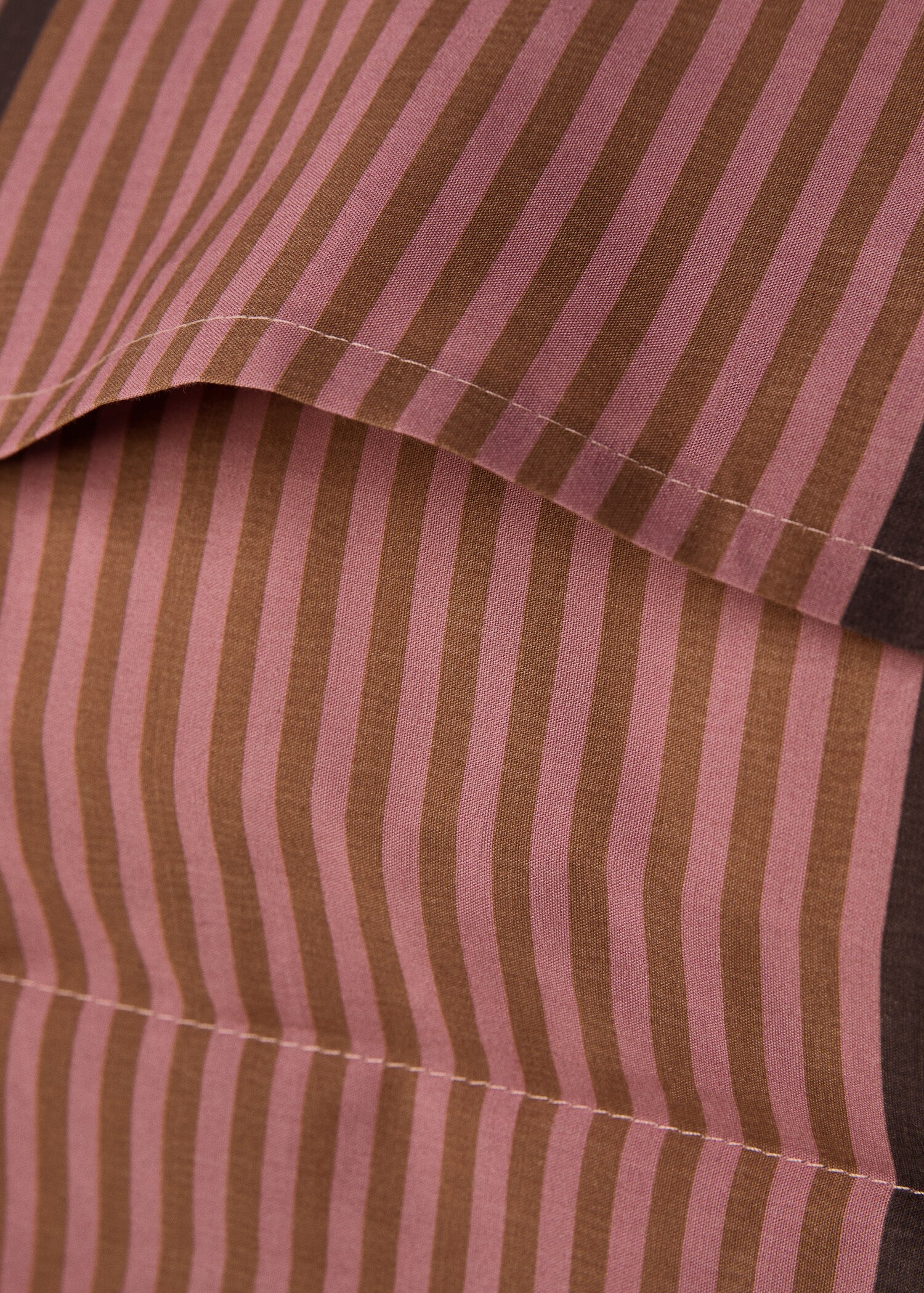 Deux taies d'oreiller en percale de coton rayures multiples 60x60 cm - Détail de l'article 2
