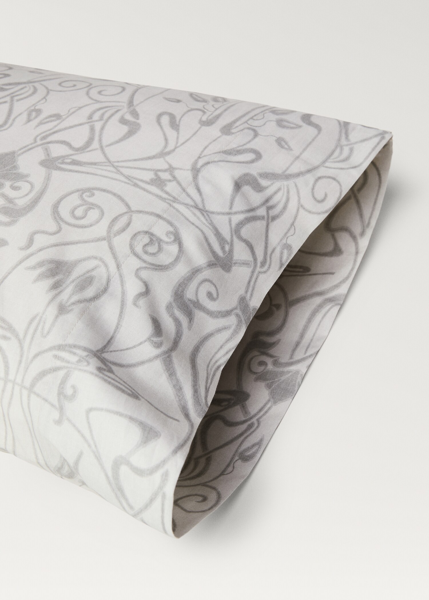 Cotton percale ornamental-print pillowcase 45x110 cm - Details of the article 1
