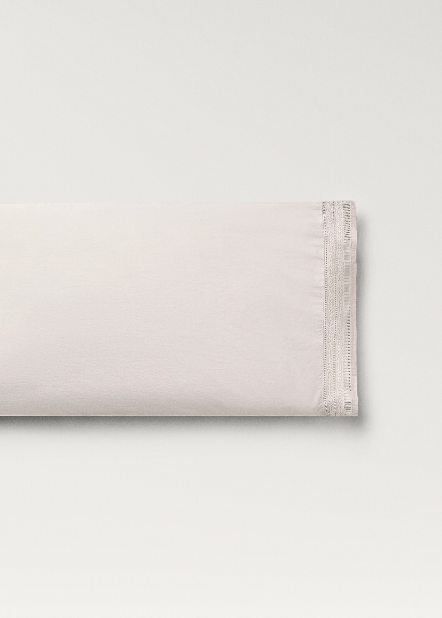 Kopfkissenbezug mit Stickerei 45 x 110 cm - Artikel ohne Model