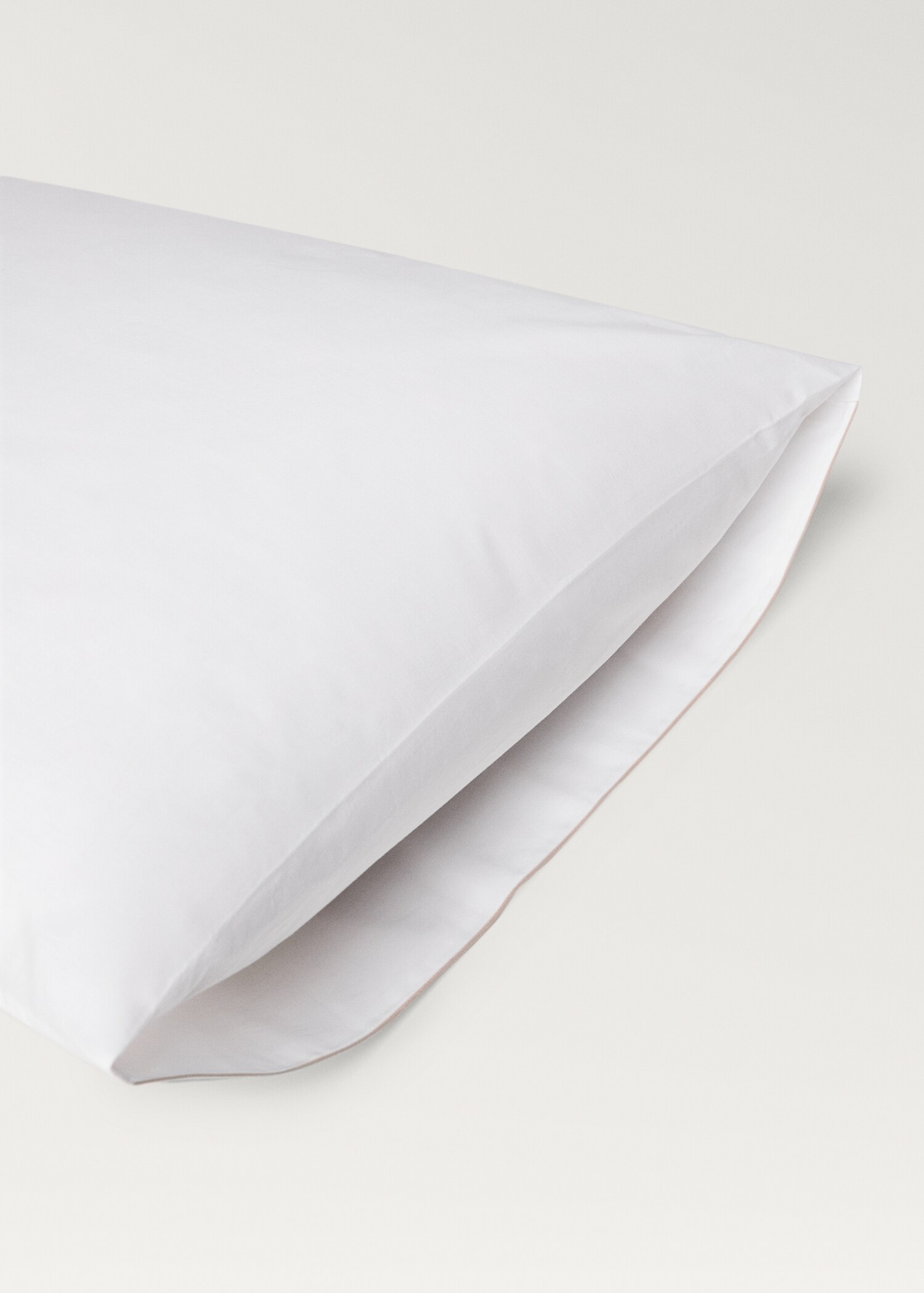 Two cotton percale pillowcases with double overlock 50x75 cm - Details of the article 2