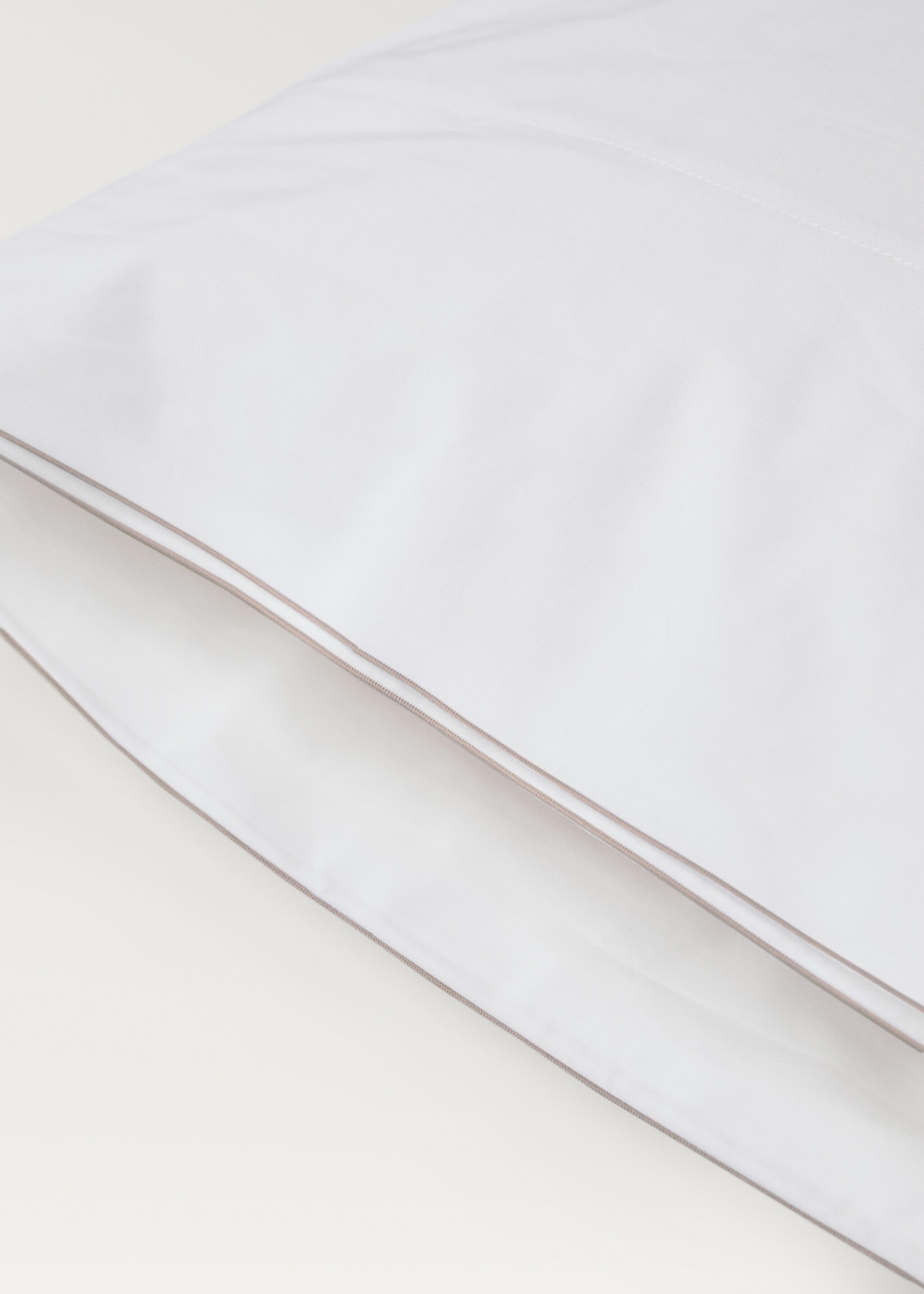 Kopfkissenbezug aus Baumwoll-Perkal mit doppelter Overlock-Naht 45 x 110 cm - Detail des Artikels 1