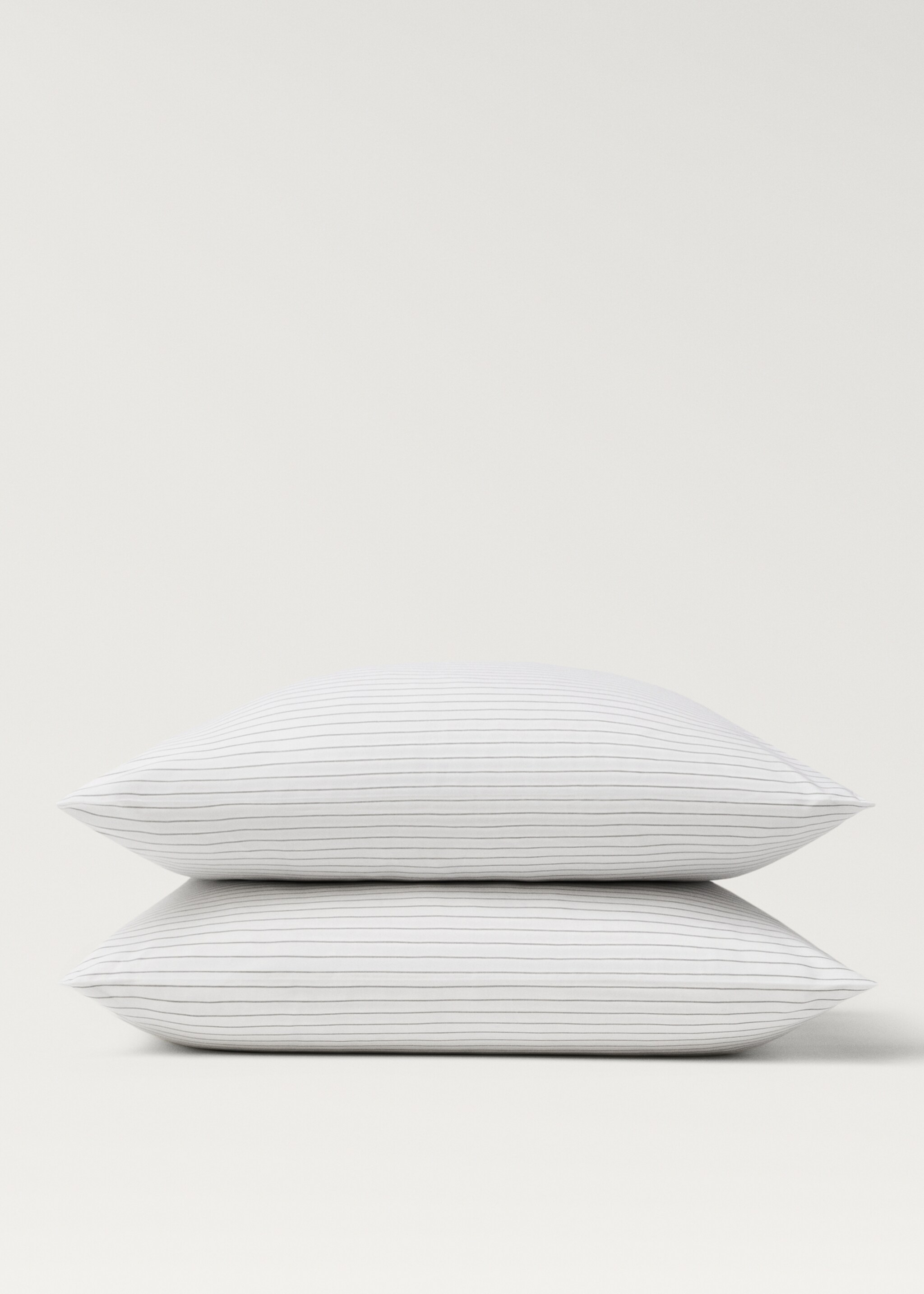 Cotton percale pillowcase with two-tone stripes, 60x60 cm - Details of the article 3