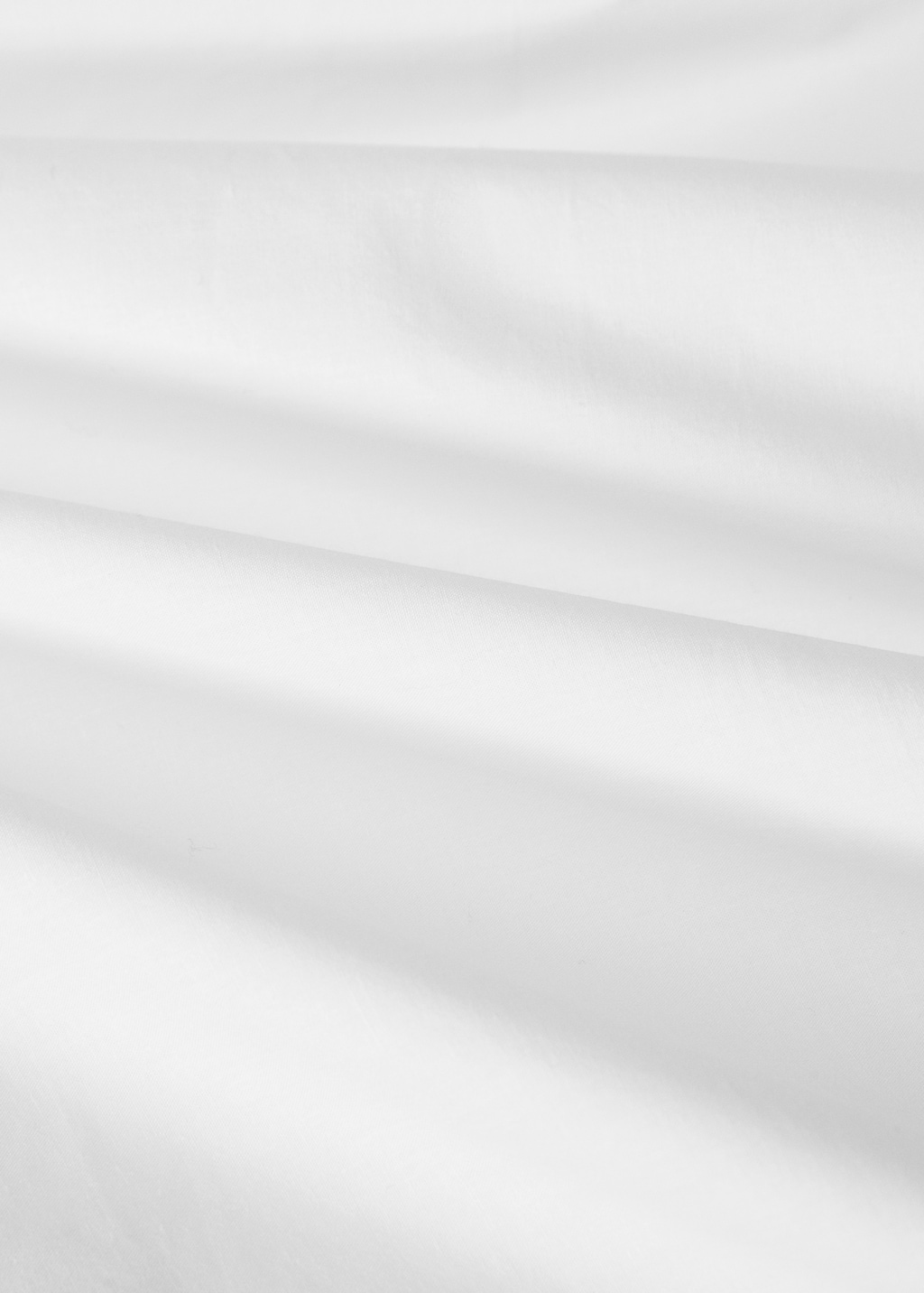 Cotton top sheet with hand-embroidered flower for 150/160 cm bed