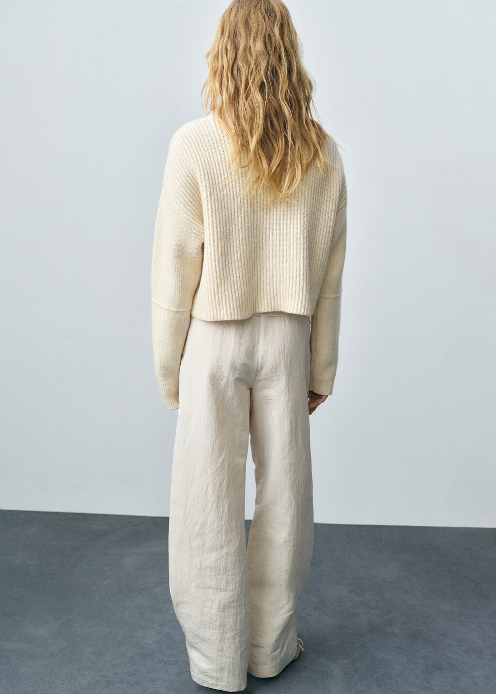 Wool blend turtleneck sweater - Women | MANGO USA