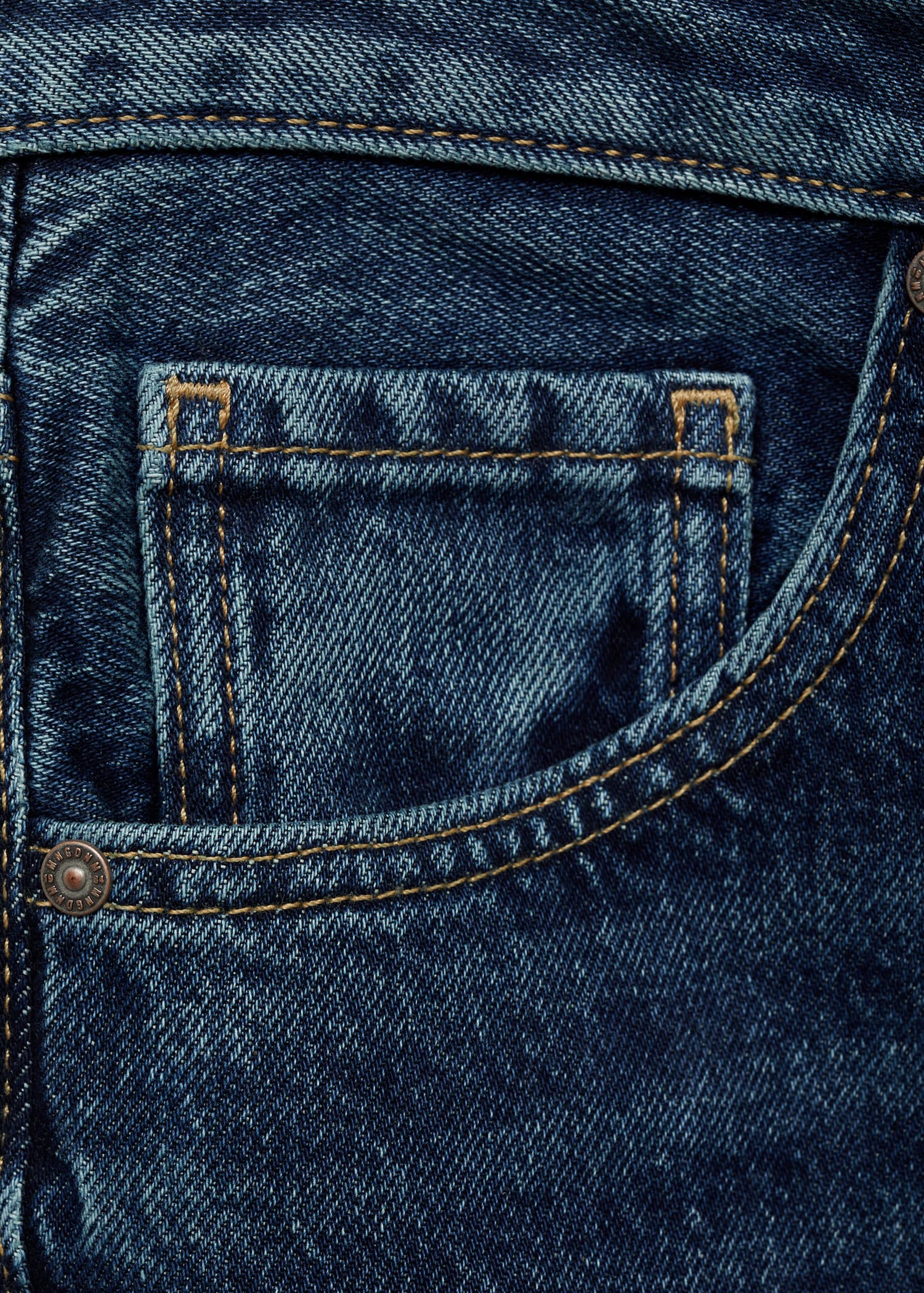 Miami medium-rise straight-fit jeans - Details of the article 0