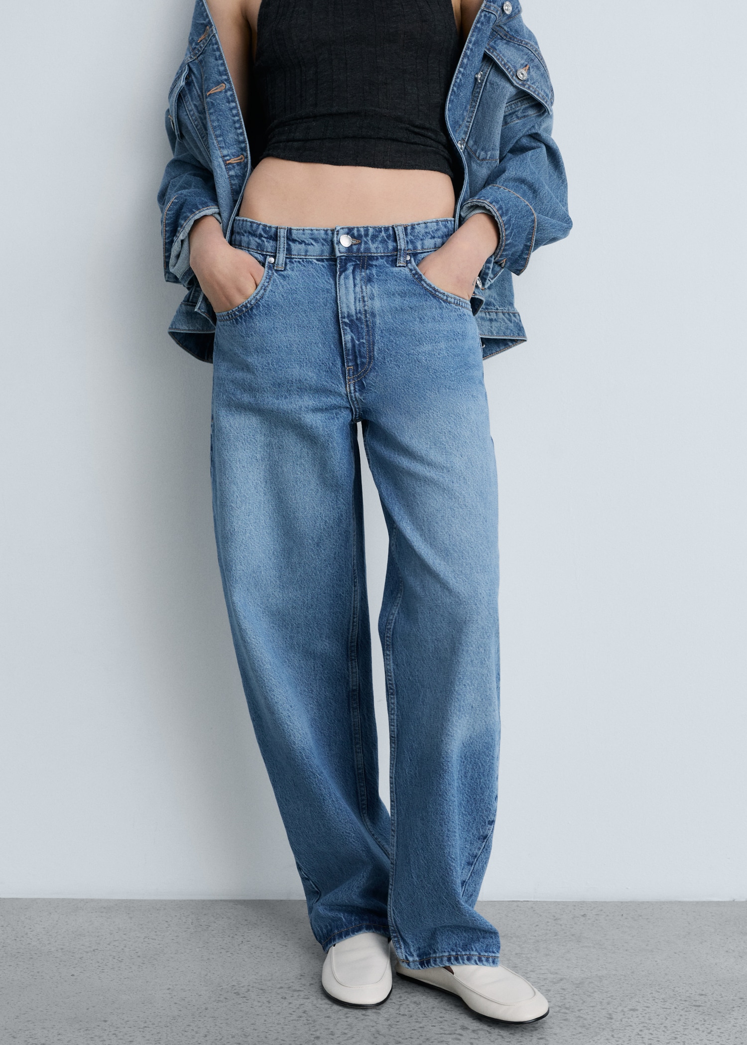 Mid-rise balloon jeans - Details of the article 2