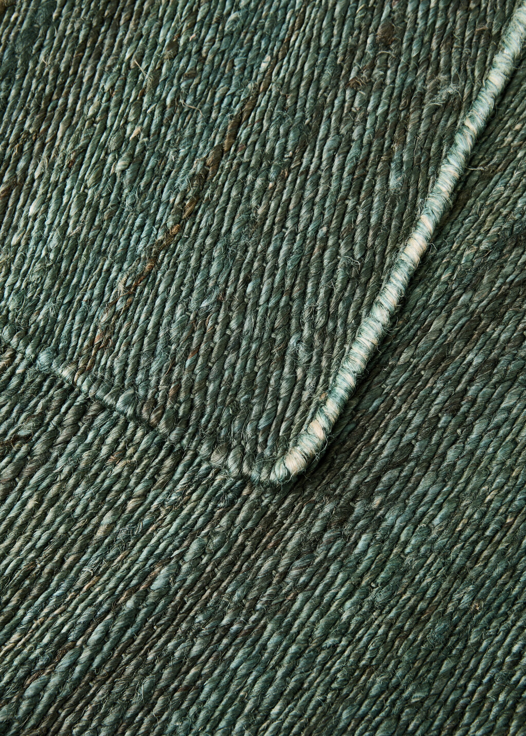 Overdyed braided rug - Details of the article 2
