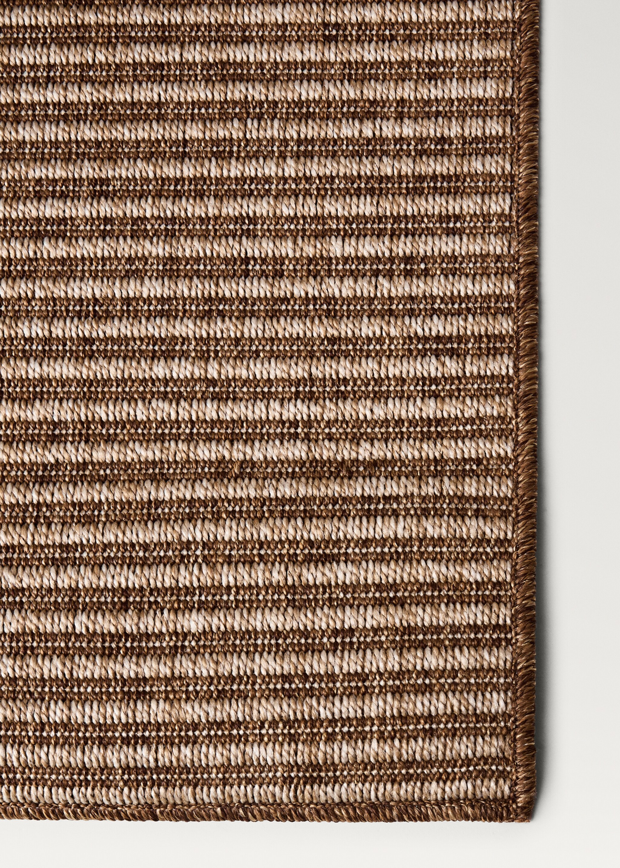 Prolipopilene carpet stripes big size - Medium plane