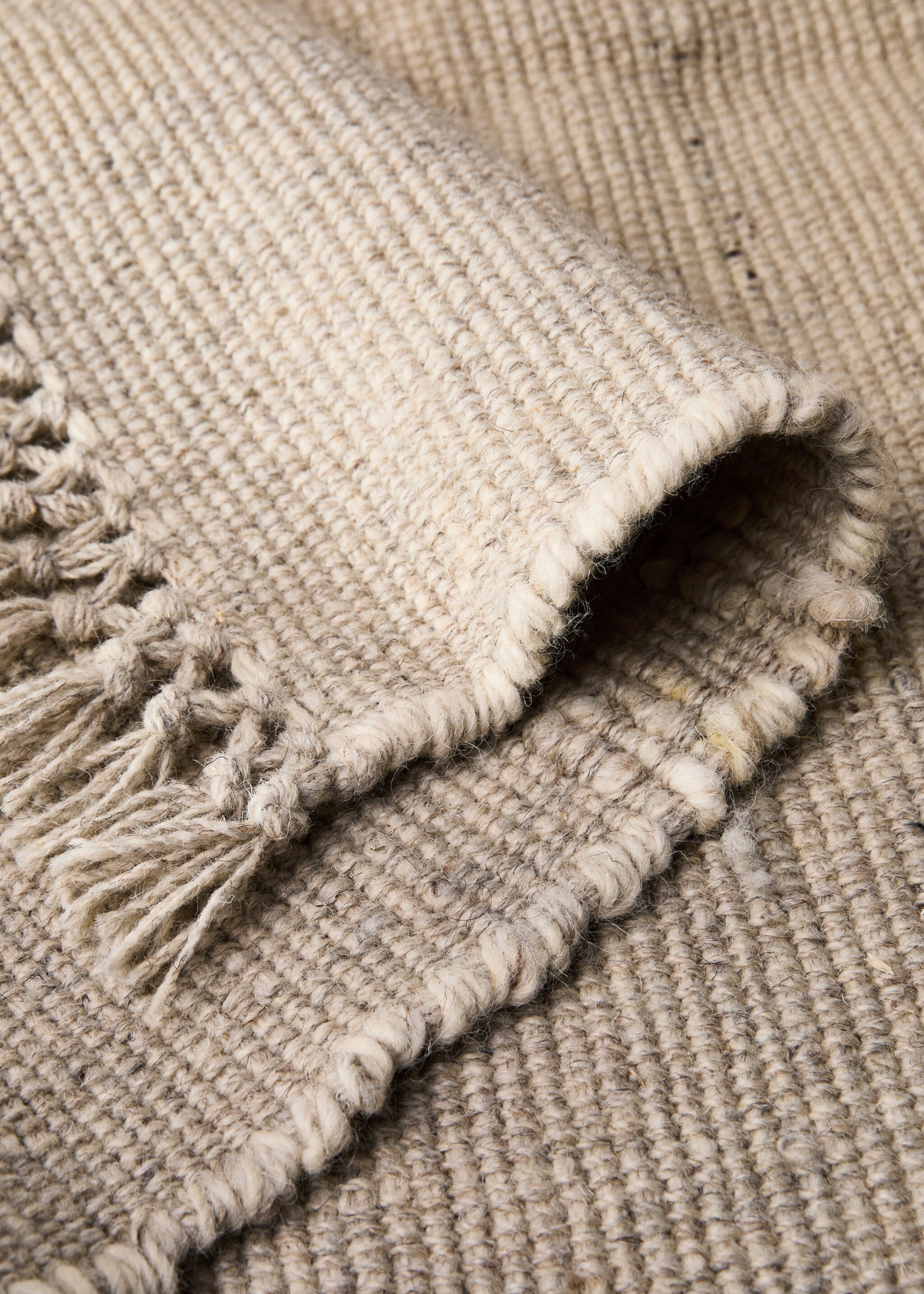 Wool fabric check rug - Details of the article 1