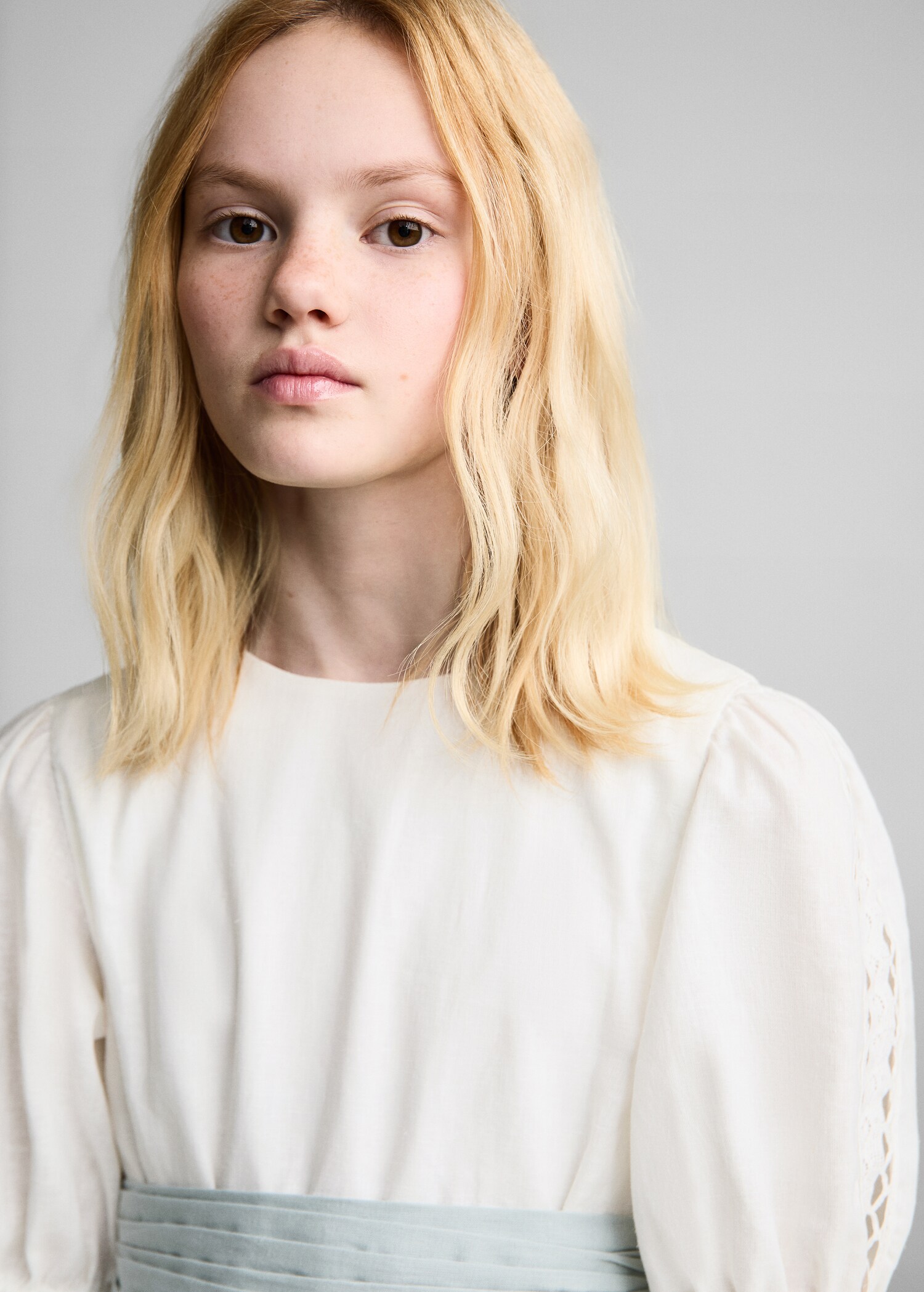 Ruffled linen dress - Details of the article 1