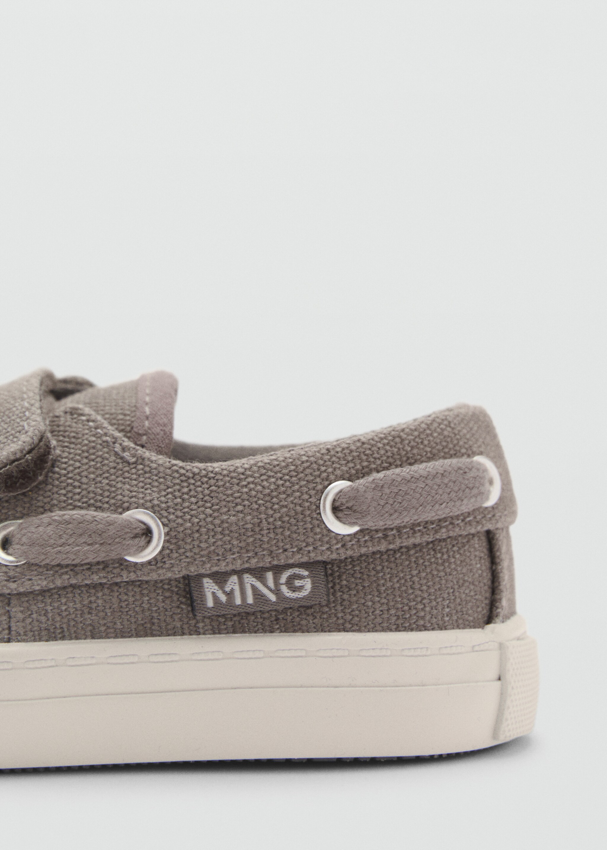 Klettverschluss-Sneaker im Bootsschuh-Stil - Detail des Artikels 1