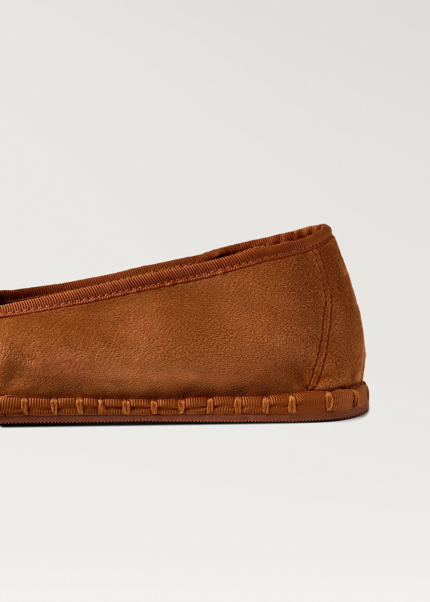 Velour shoes - Details of the article 1