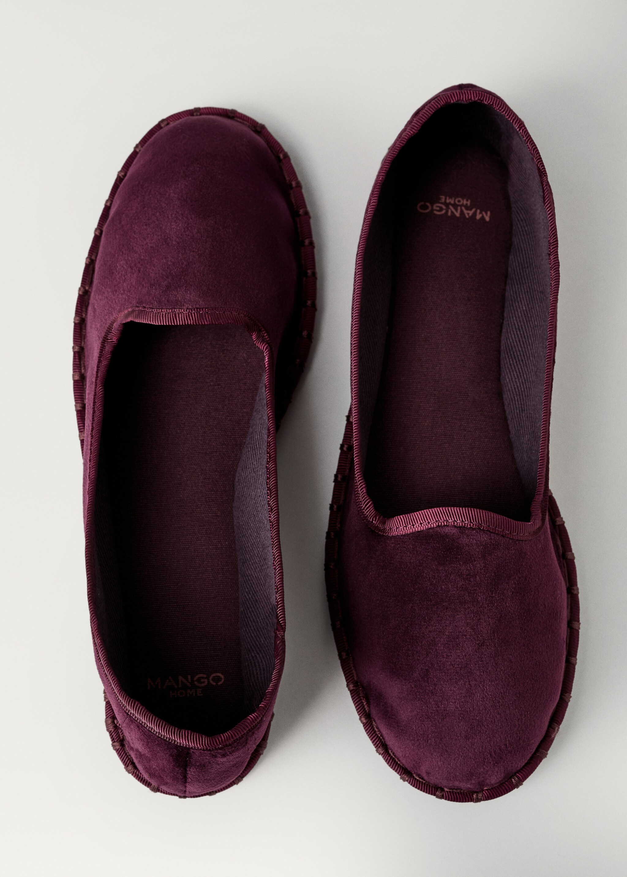 Velour shoes - Details of the article 2